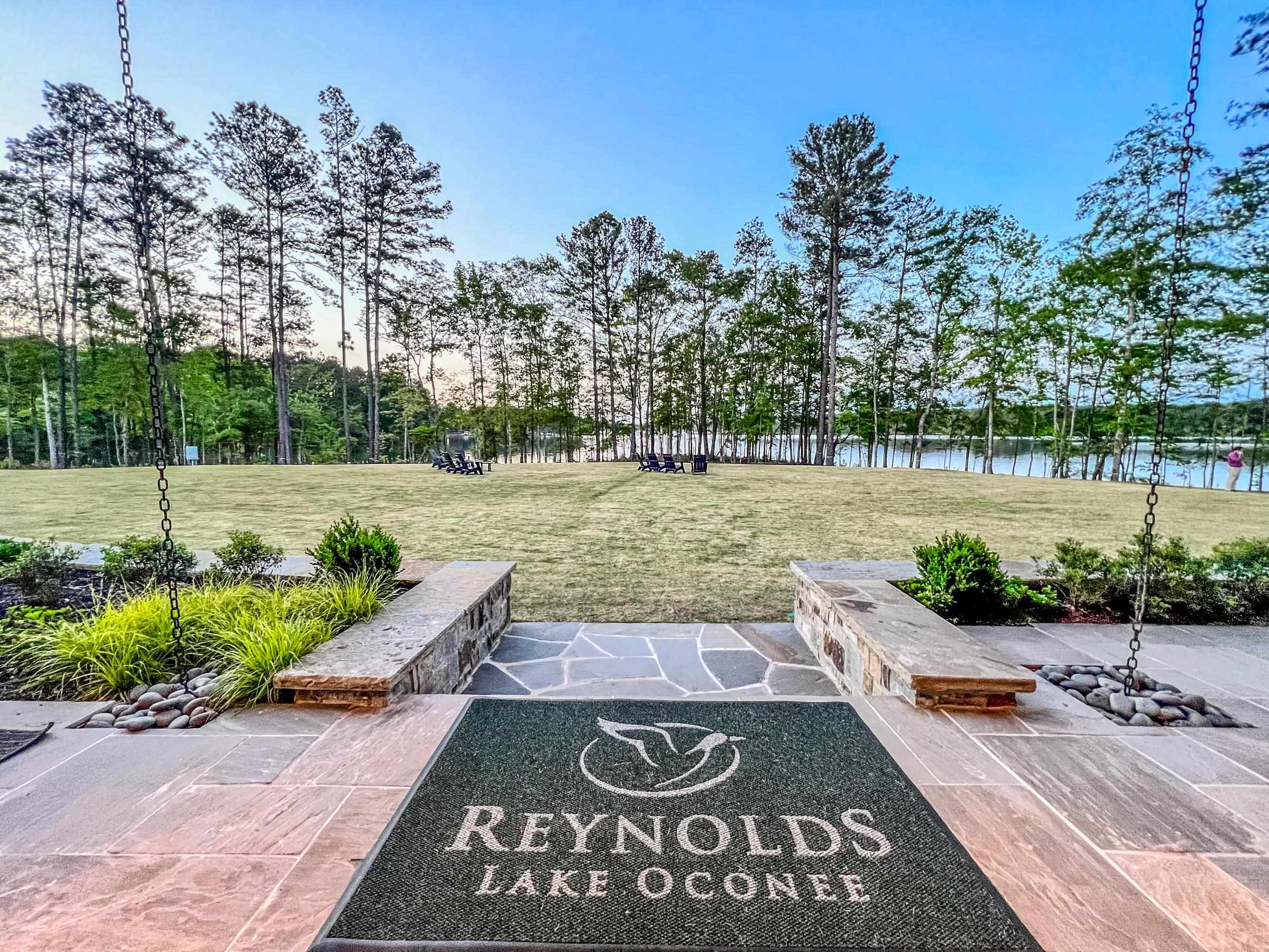 1091 MAPLE RIDGE WAY