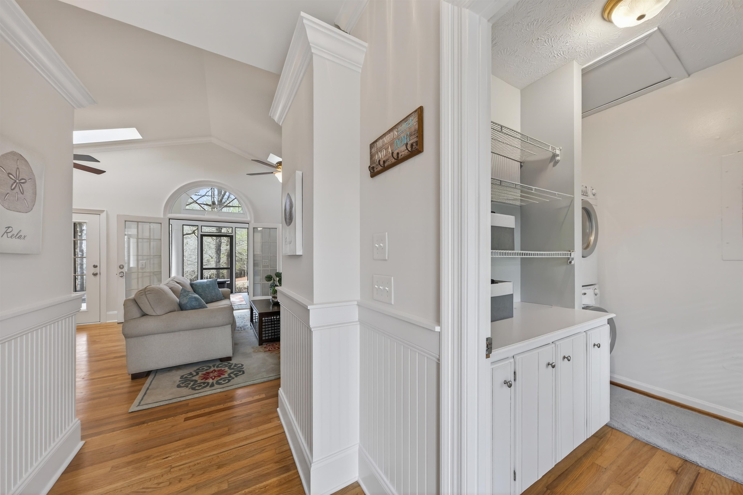 1091 MAPLE RIDGE WAY