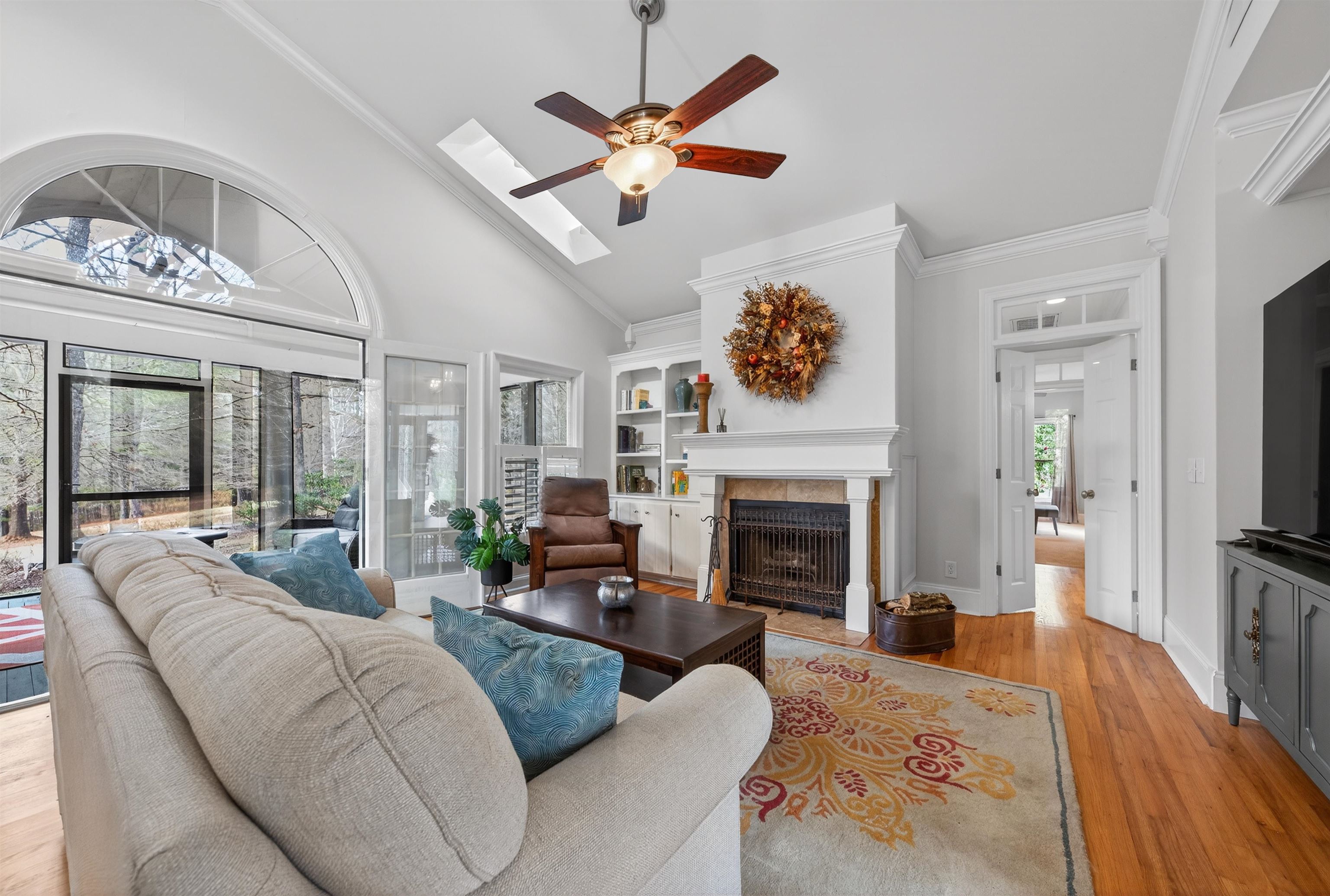 1091 MAPLE RIDGE WAY