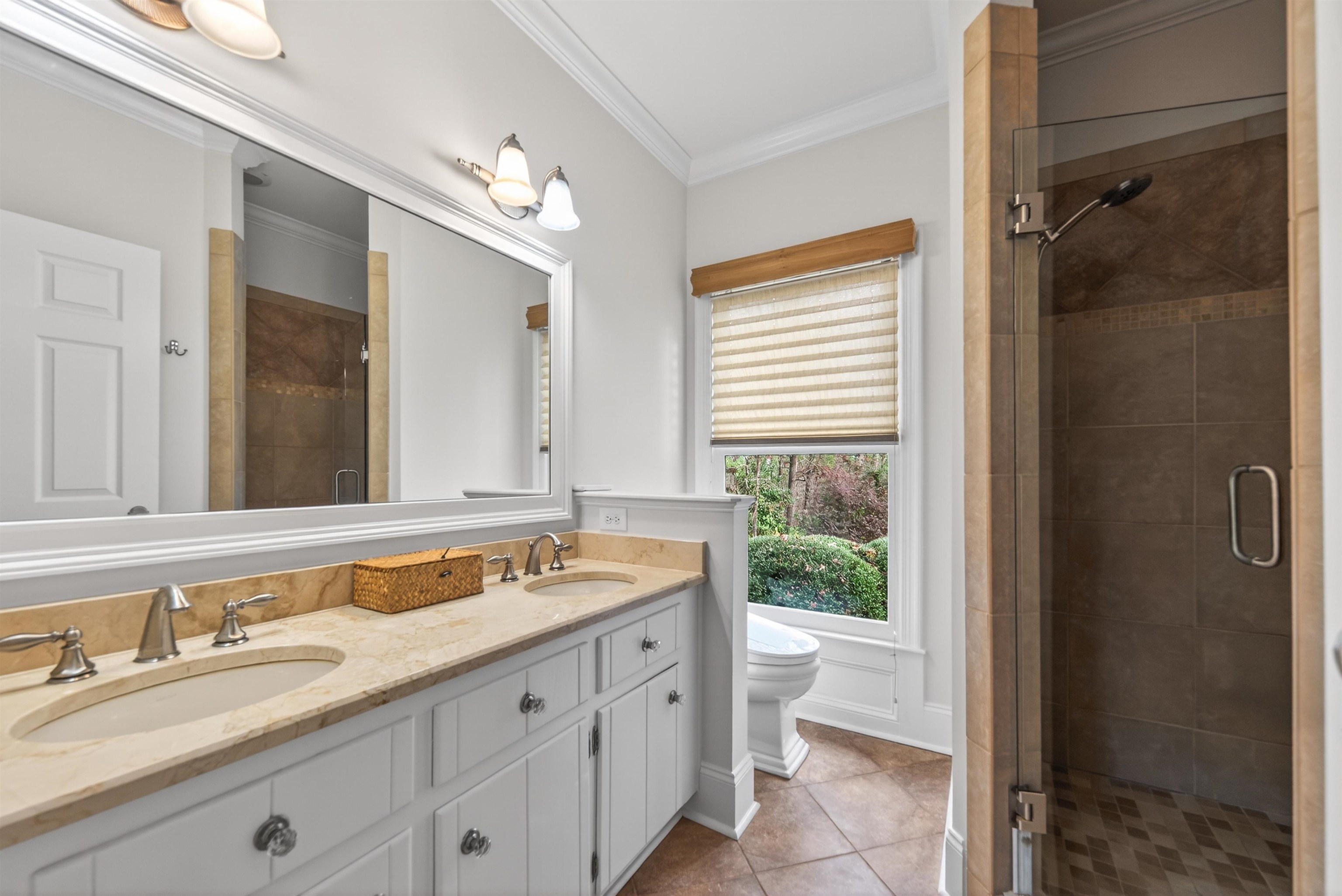 1091 MAPLE RIDGE WAY