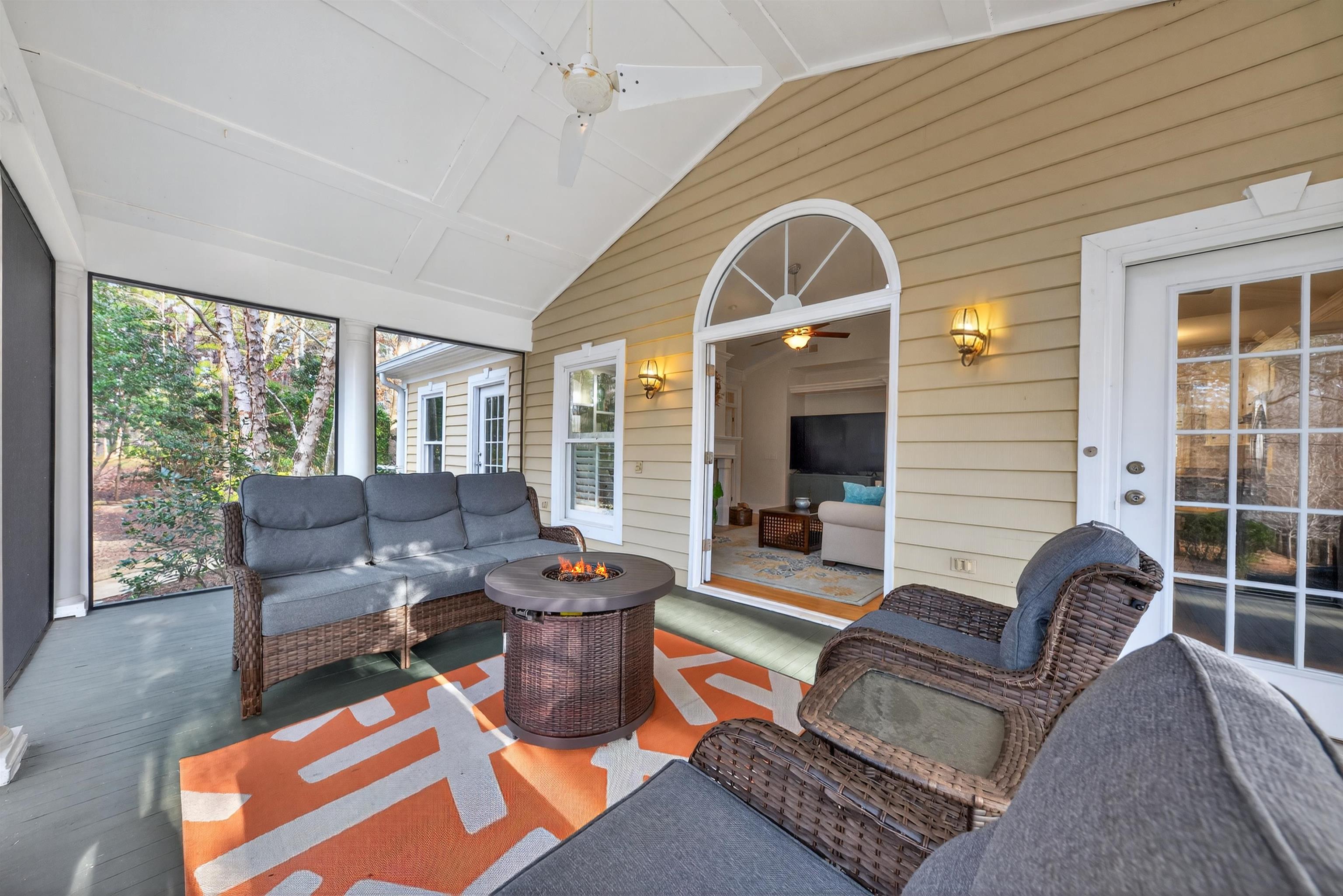 1091 MAPLE RIDGE WAY