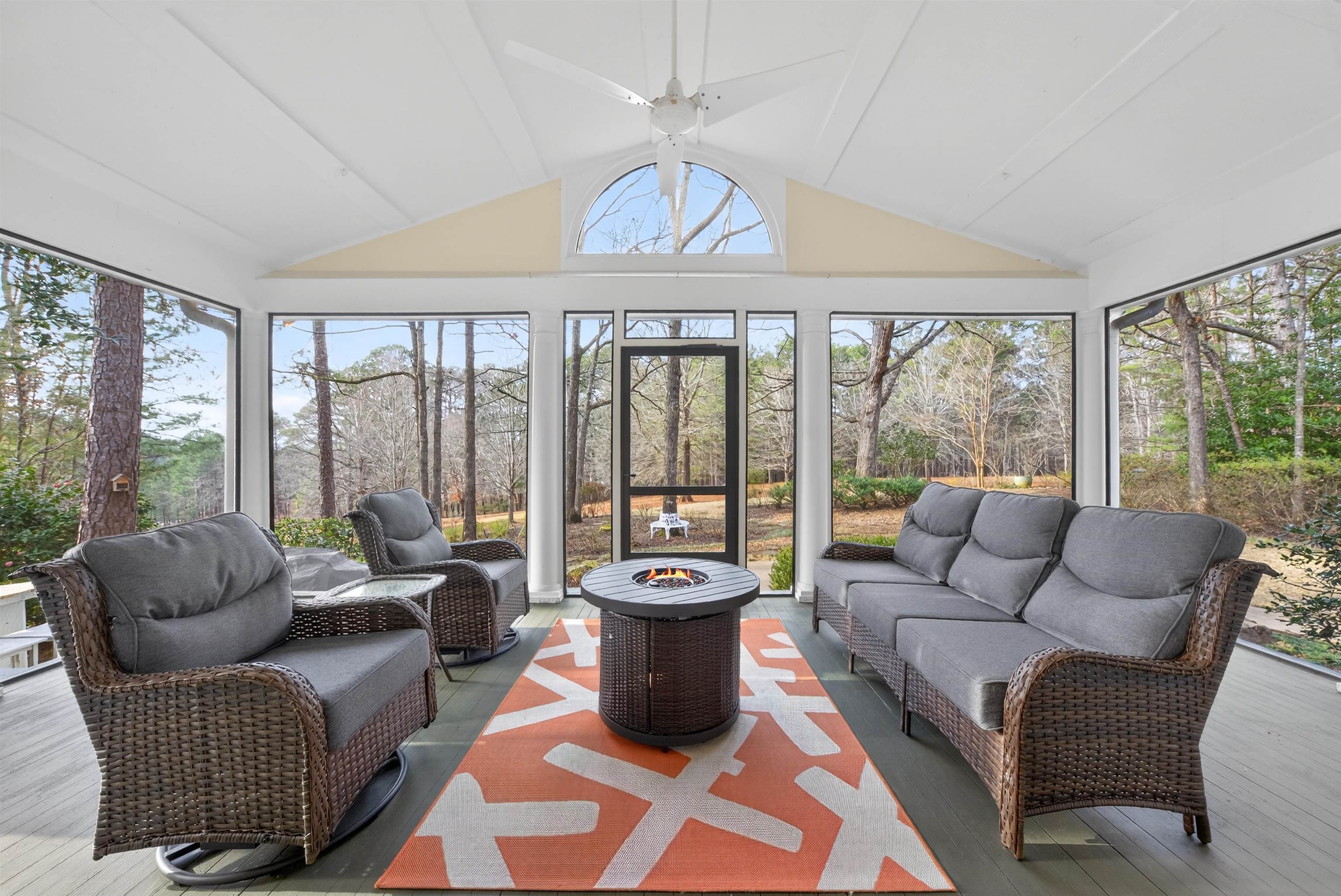 1091 MAPLE RIDGE WAY