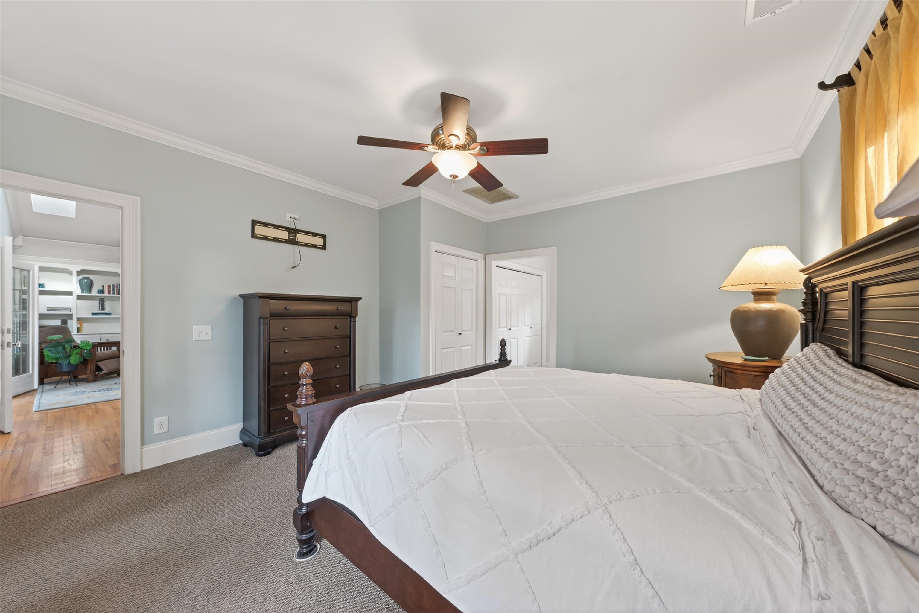 1091 MAPLE RIDGE WAY