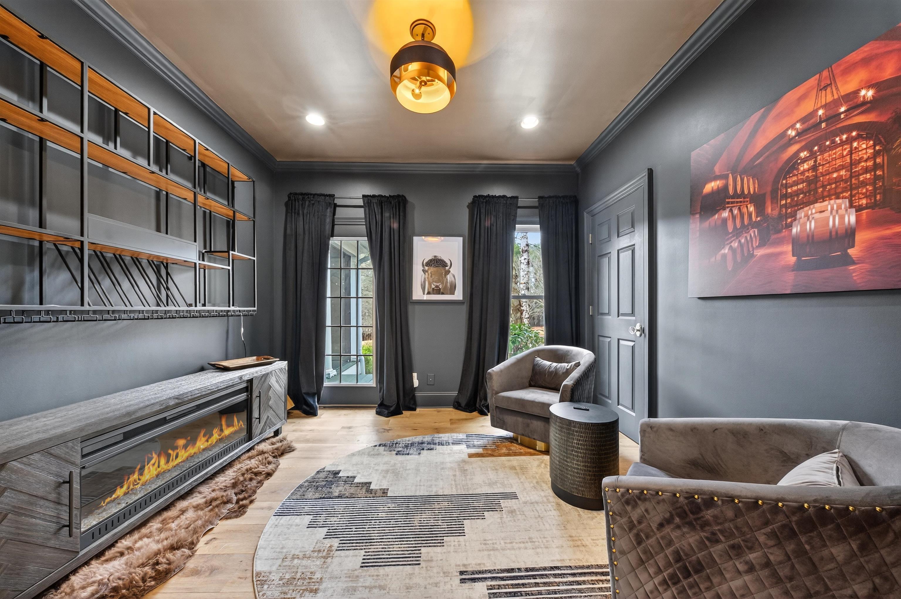 1091 MAPLE RIDGE WAY