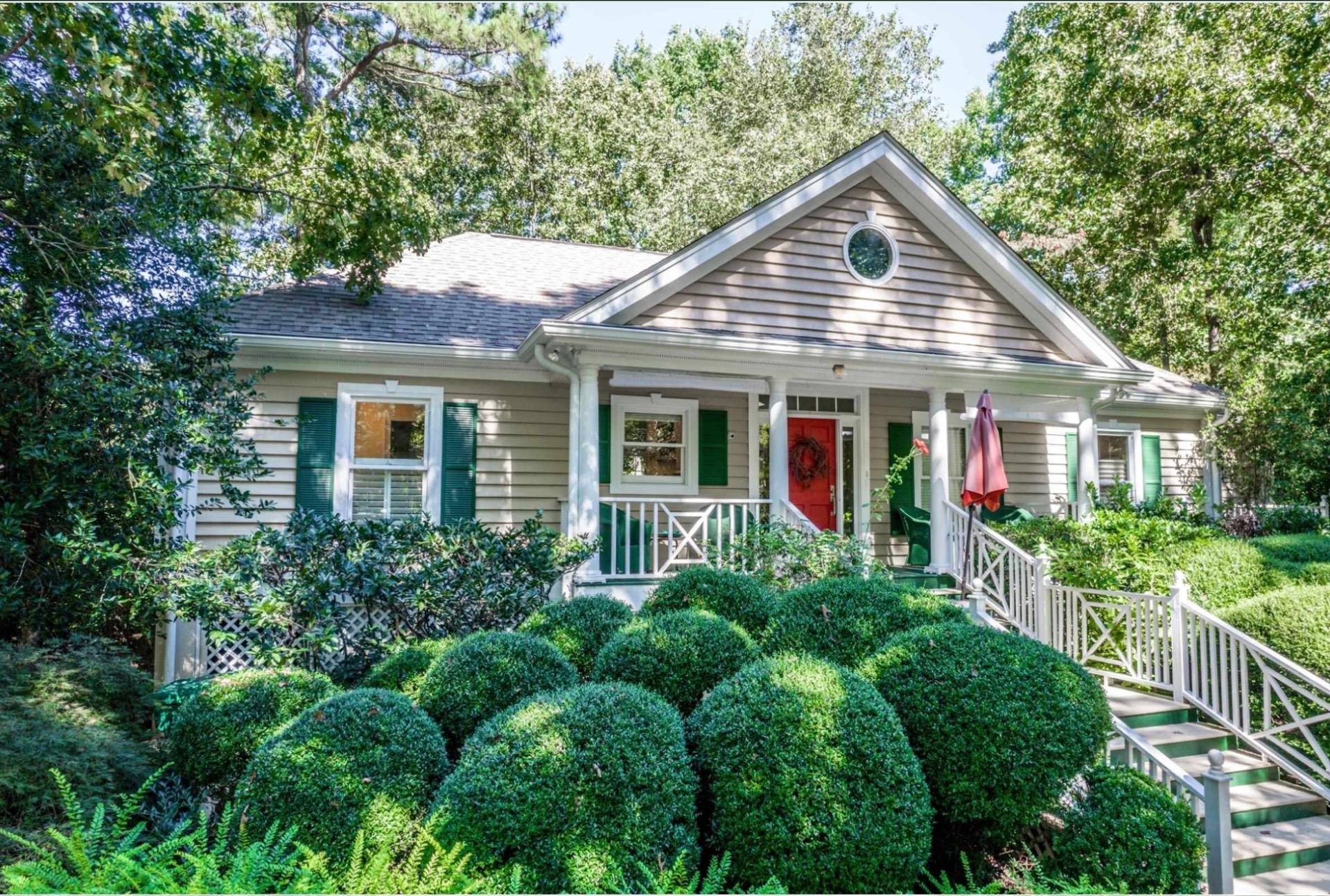 1091 MAPLE RIDGE WAY