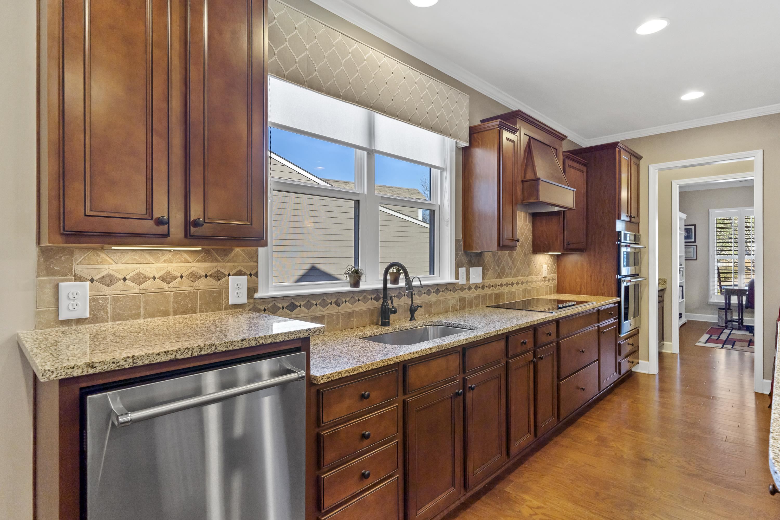 1031 CREEKWOOD PLACE