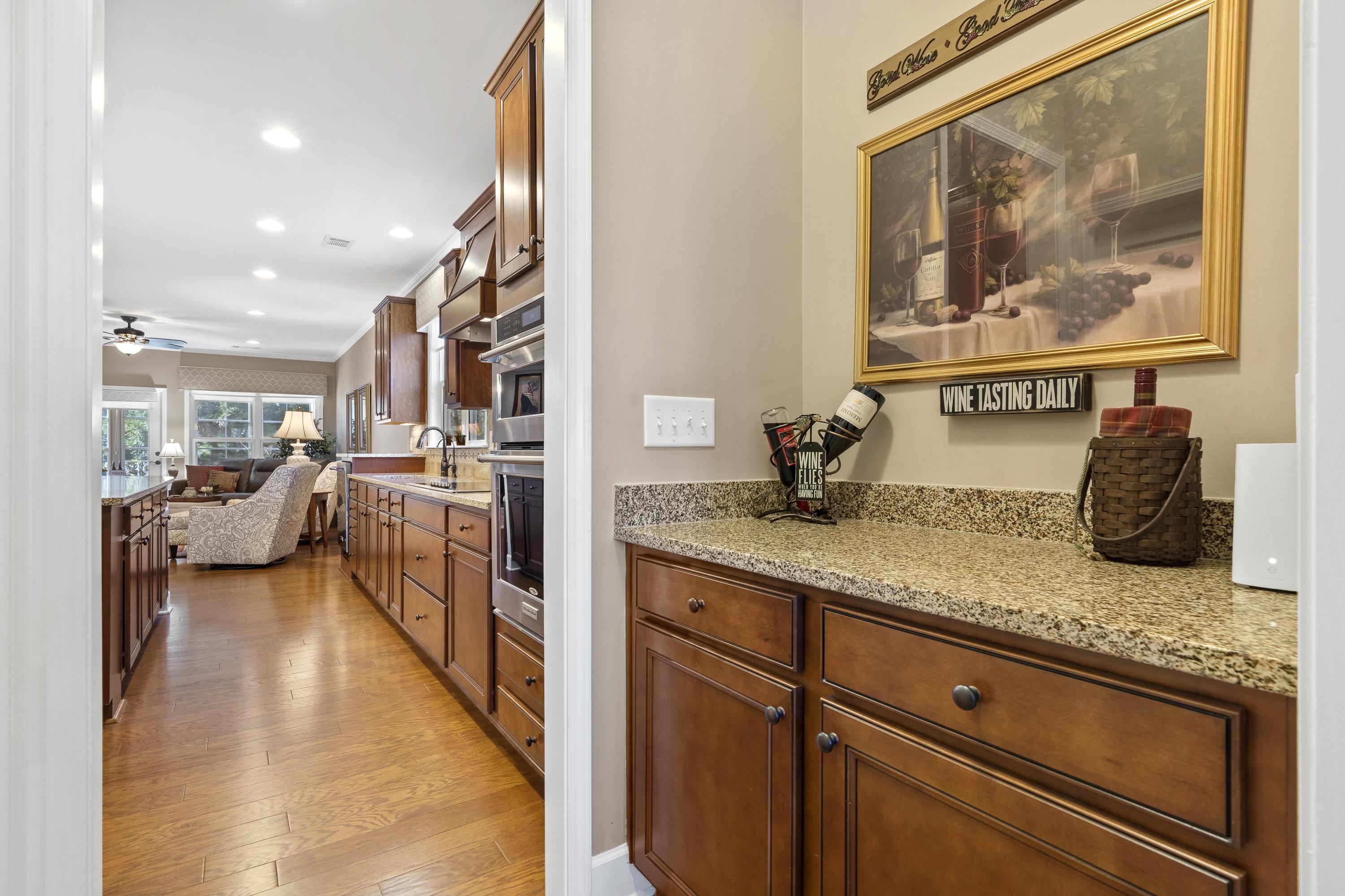 1031 CREEKWOOD PLACE