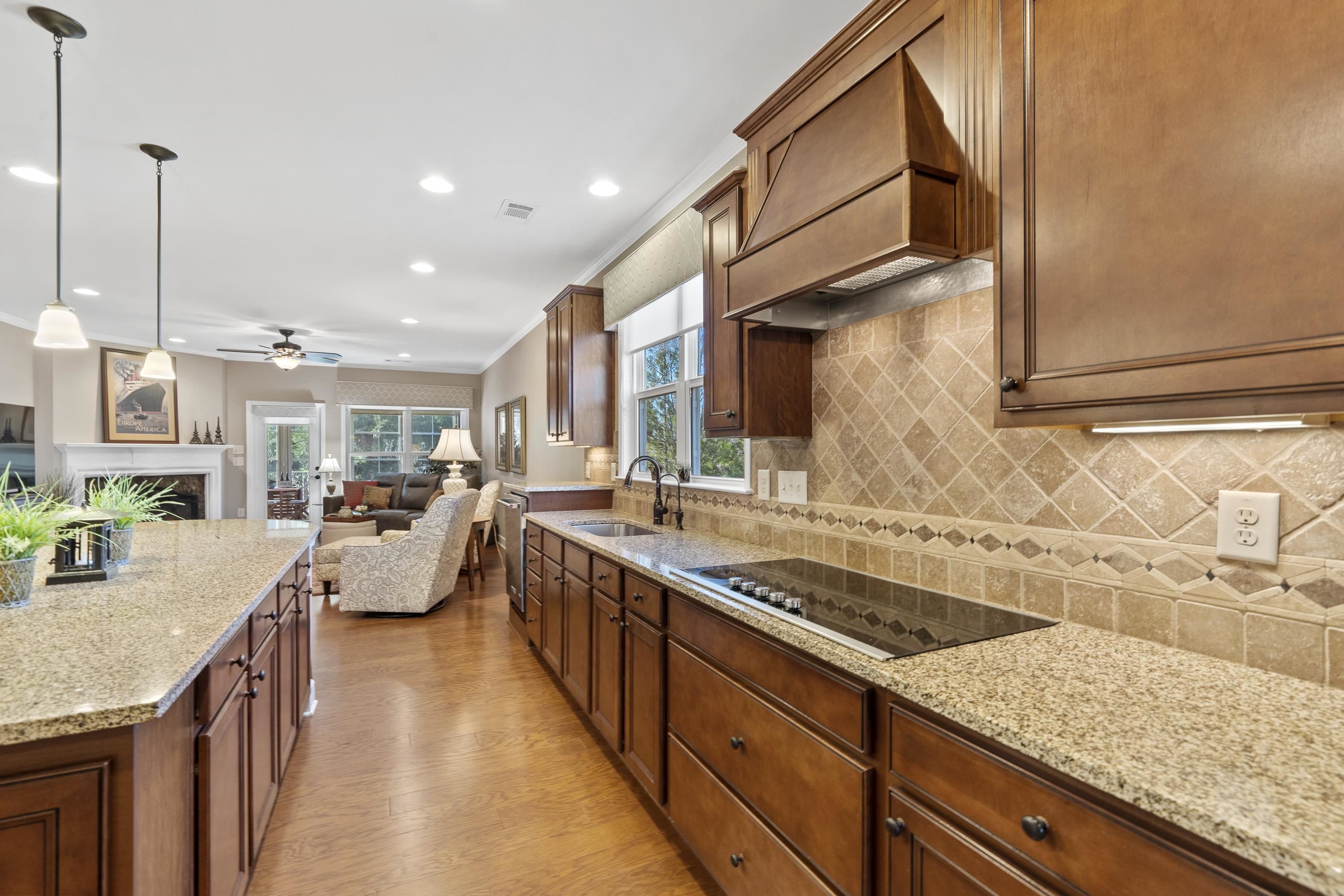 1031 CREEKWOOD PLACE