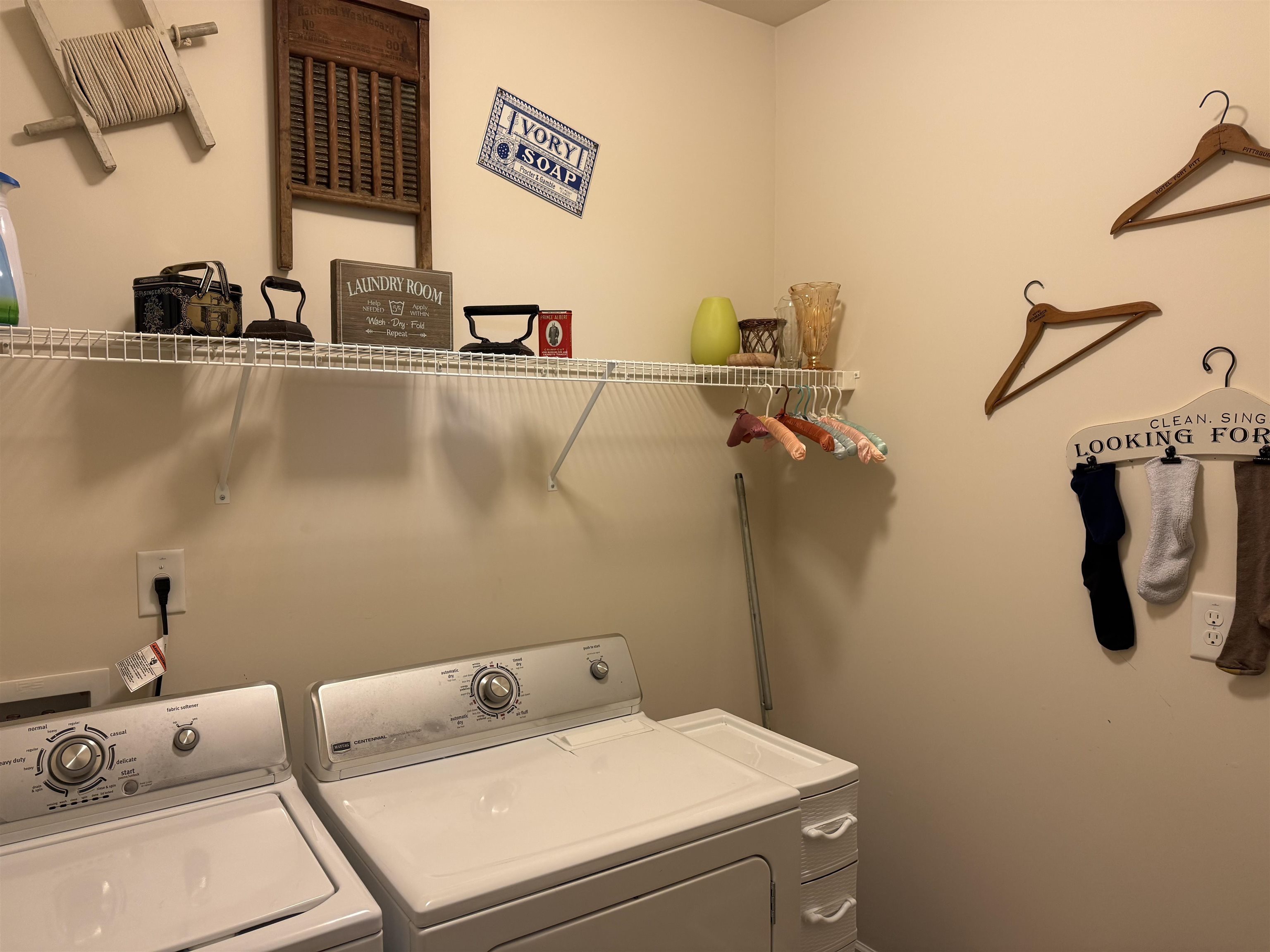 1031 CREEKWOOD PLACE