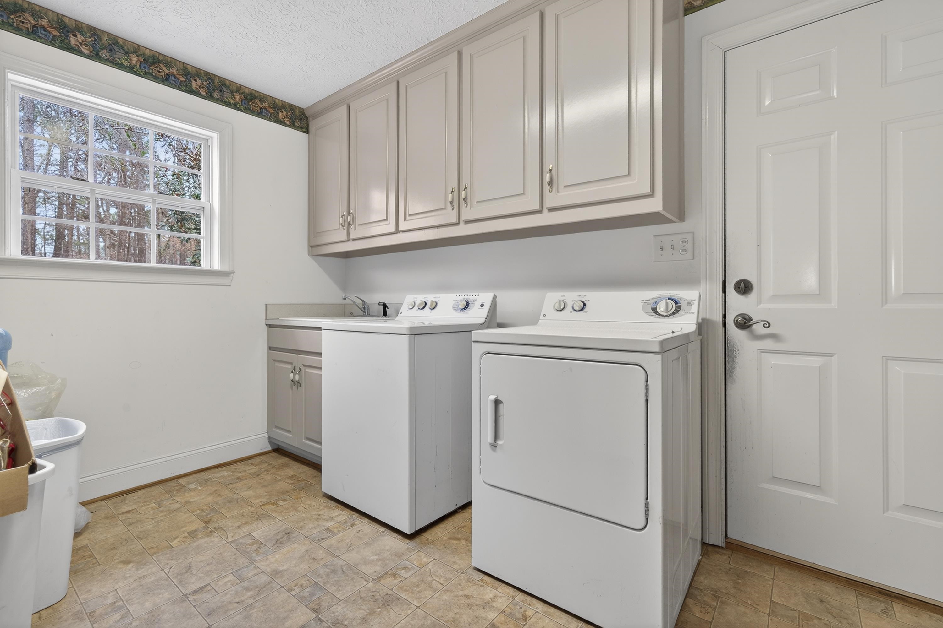 307 E RIVER BEND DRIVE