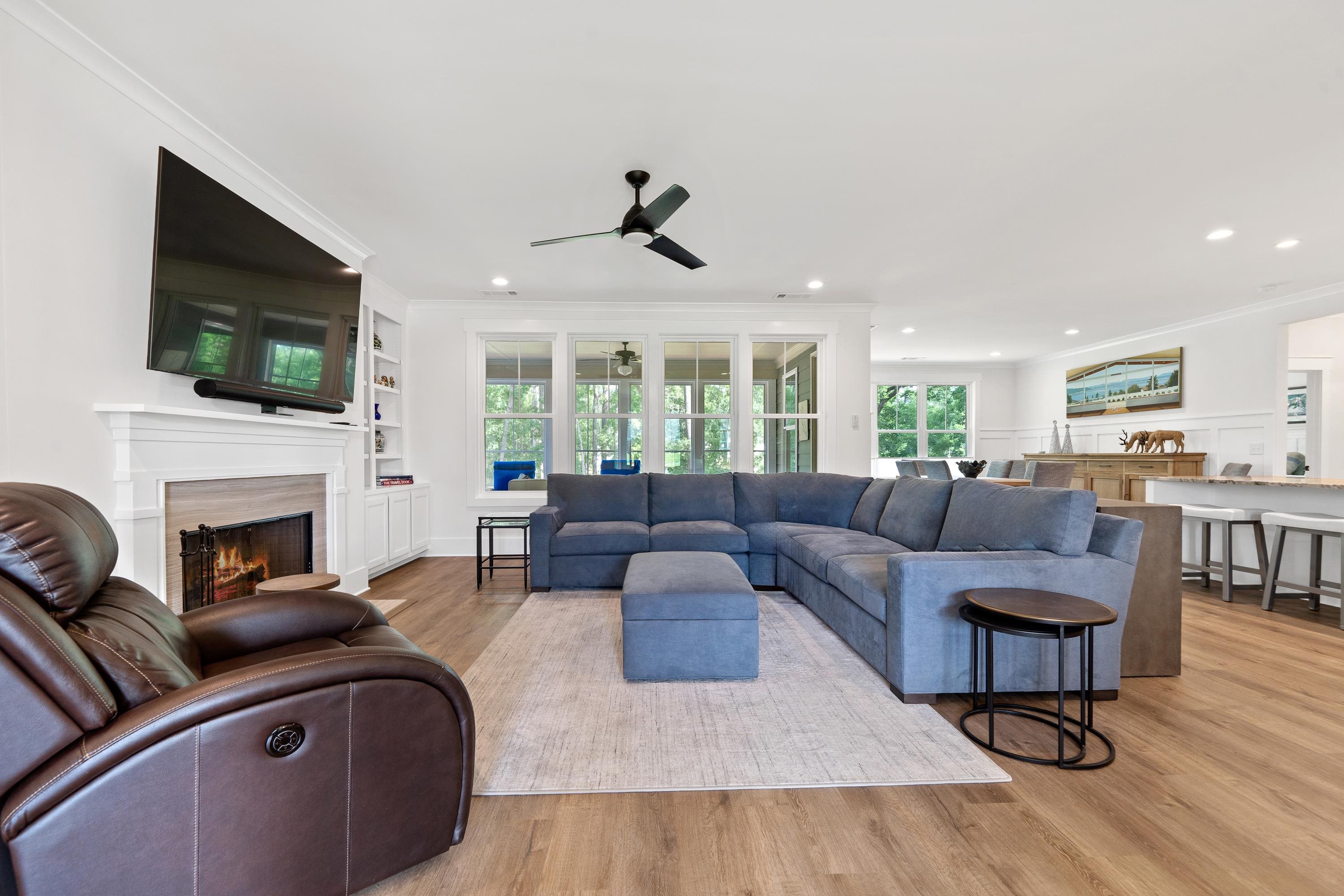 1100 HIDDEN HILLS CIRCLE