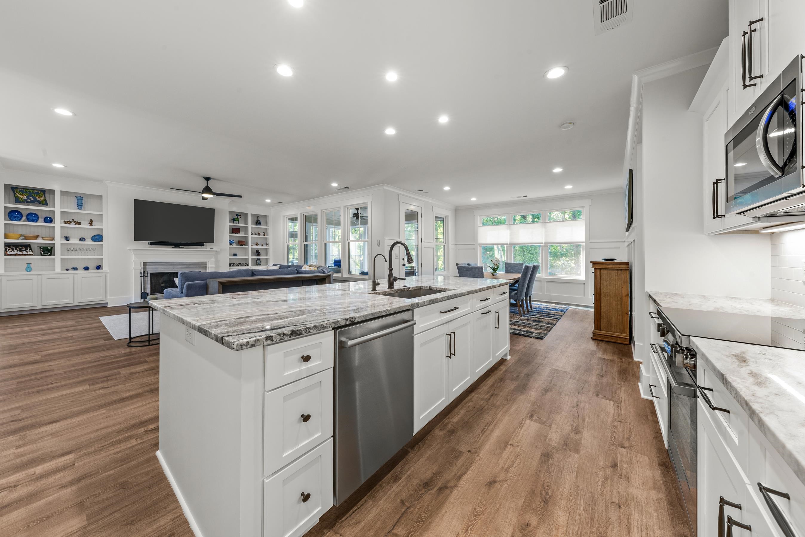 1100 HIDDEN HILLS CIRCLE