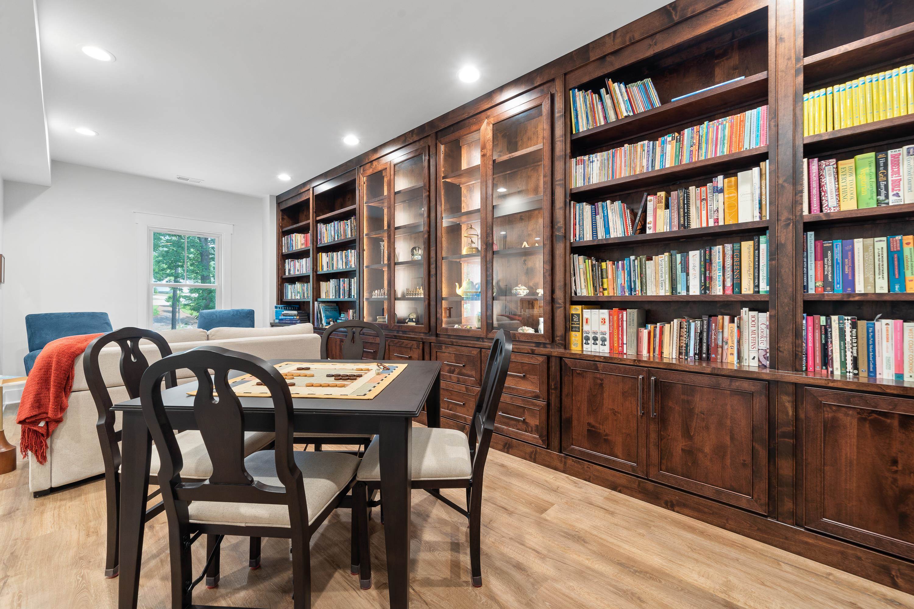 1100 HIDDEN HILLS CIRCLE