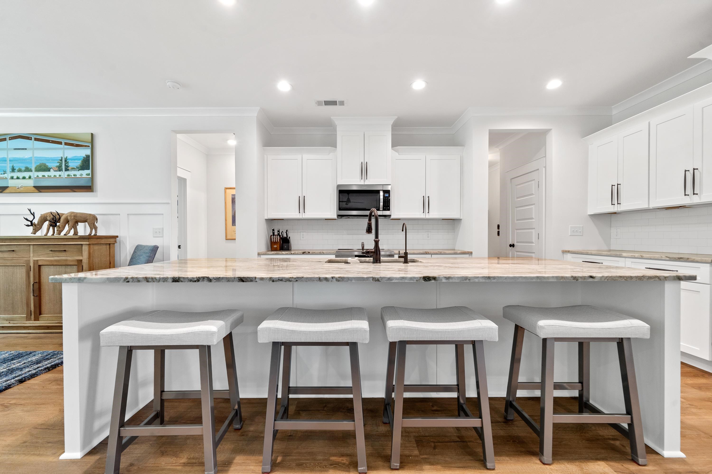 1100 HIDDEN HILLS CIRCLE