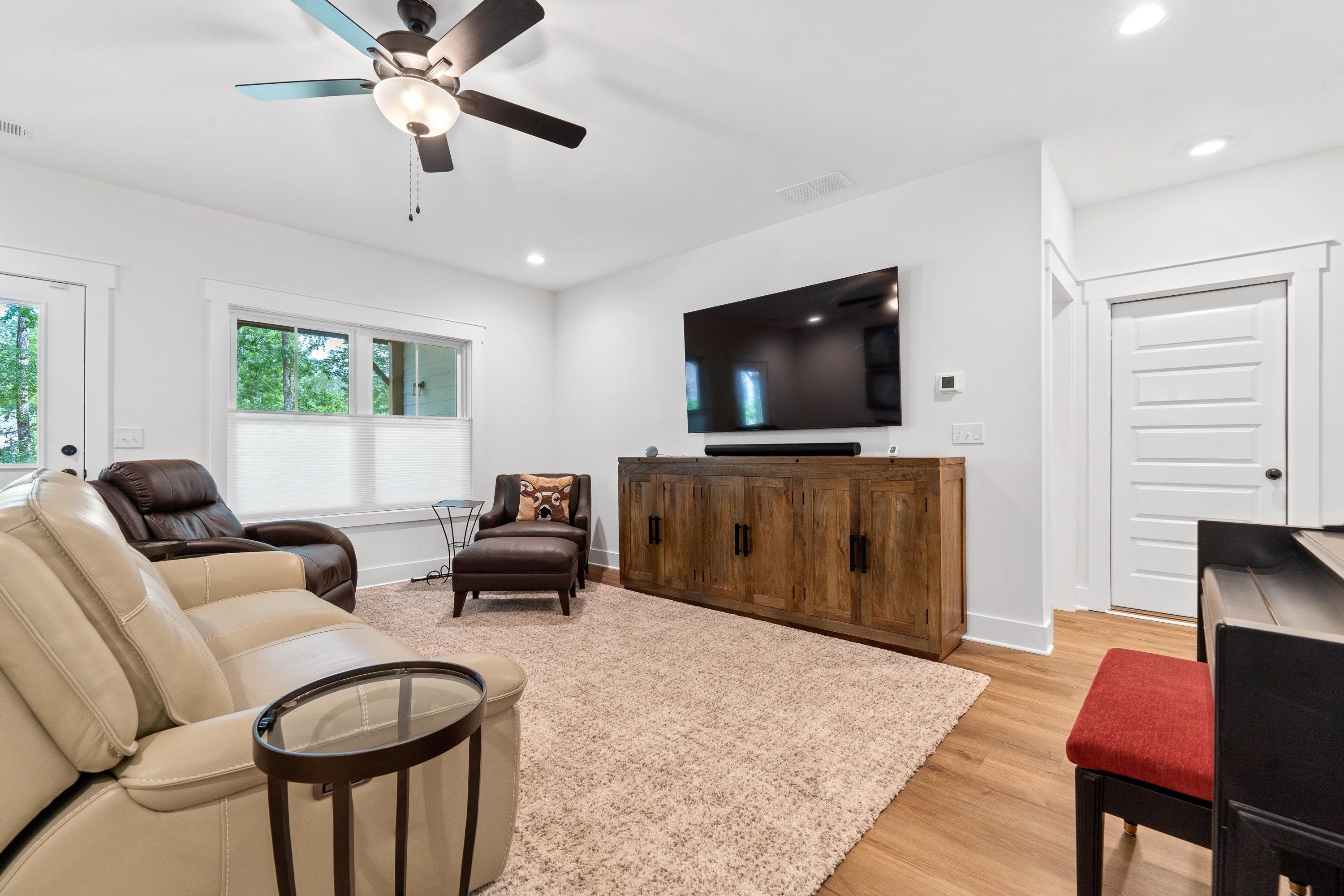 1100 HIDDEN HILLS CIRCLE