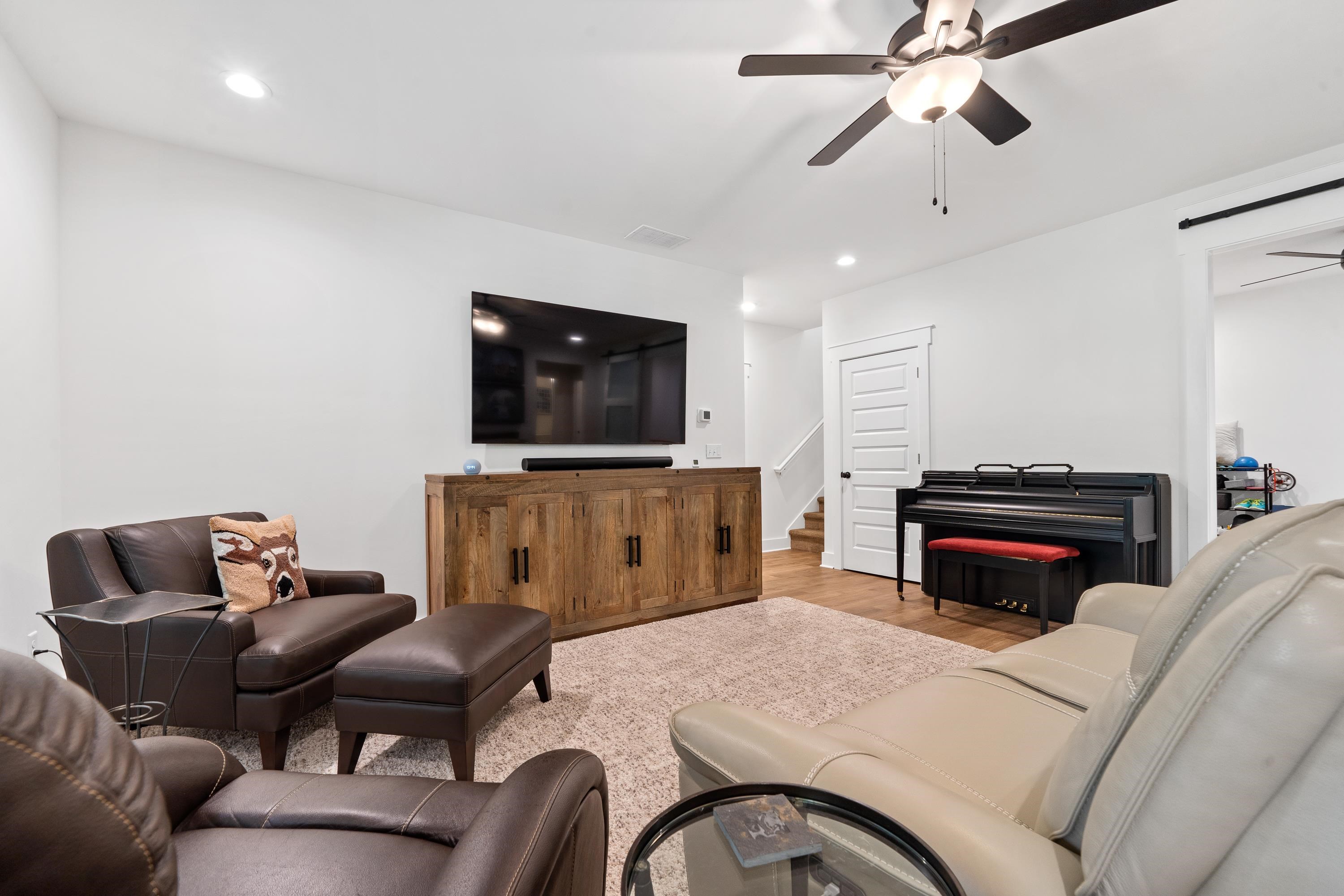 1100 HIDDEN HILLS CIRCLE