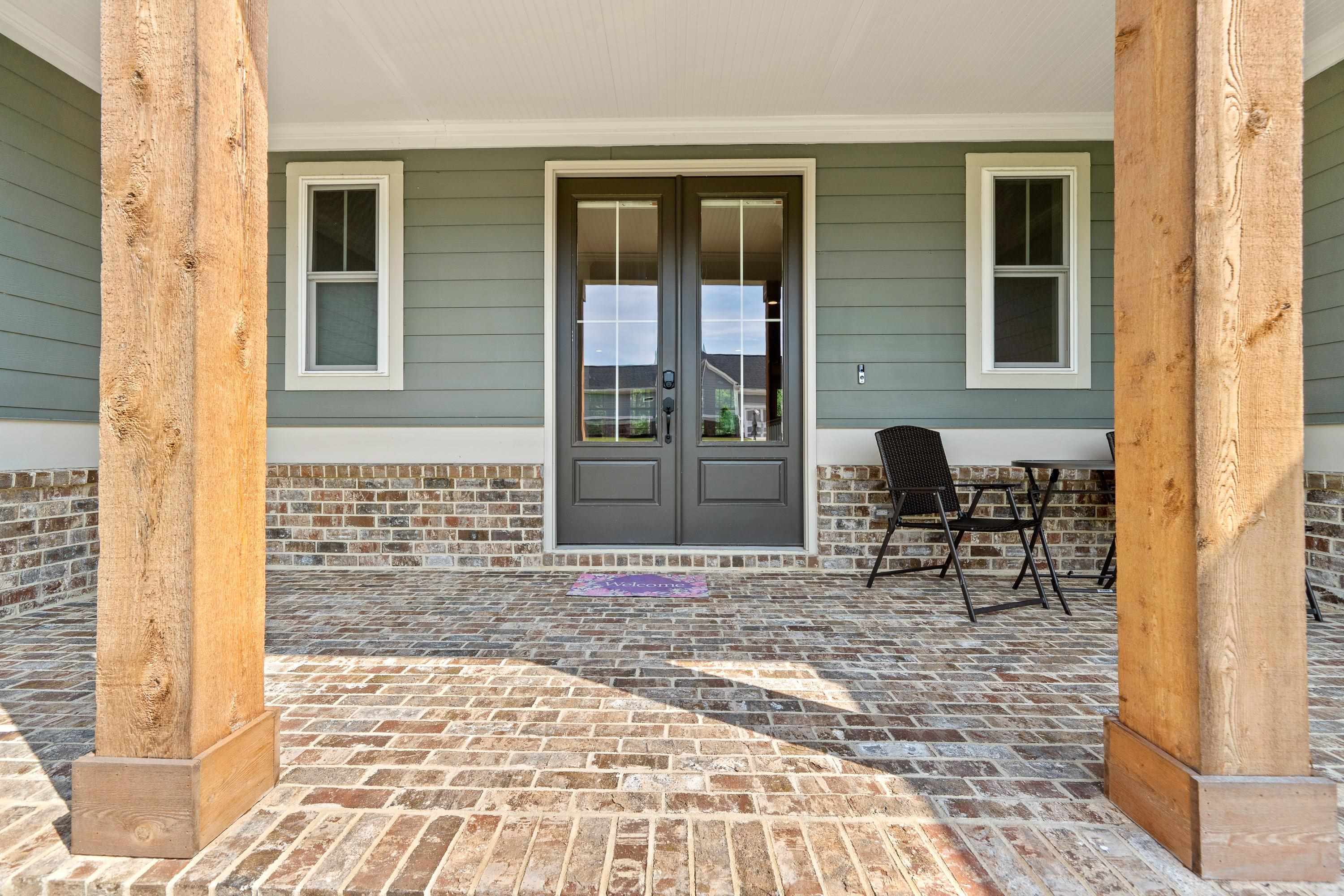 1100 HIDDEN HILLS CIRCLE