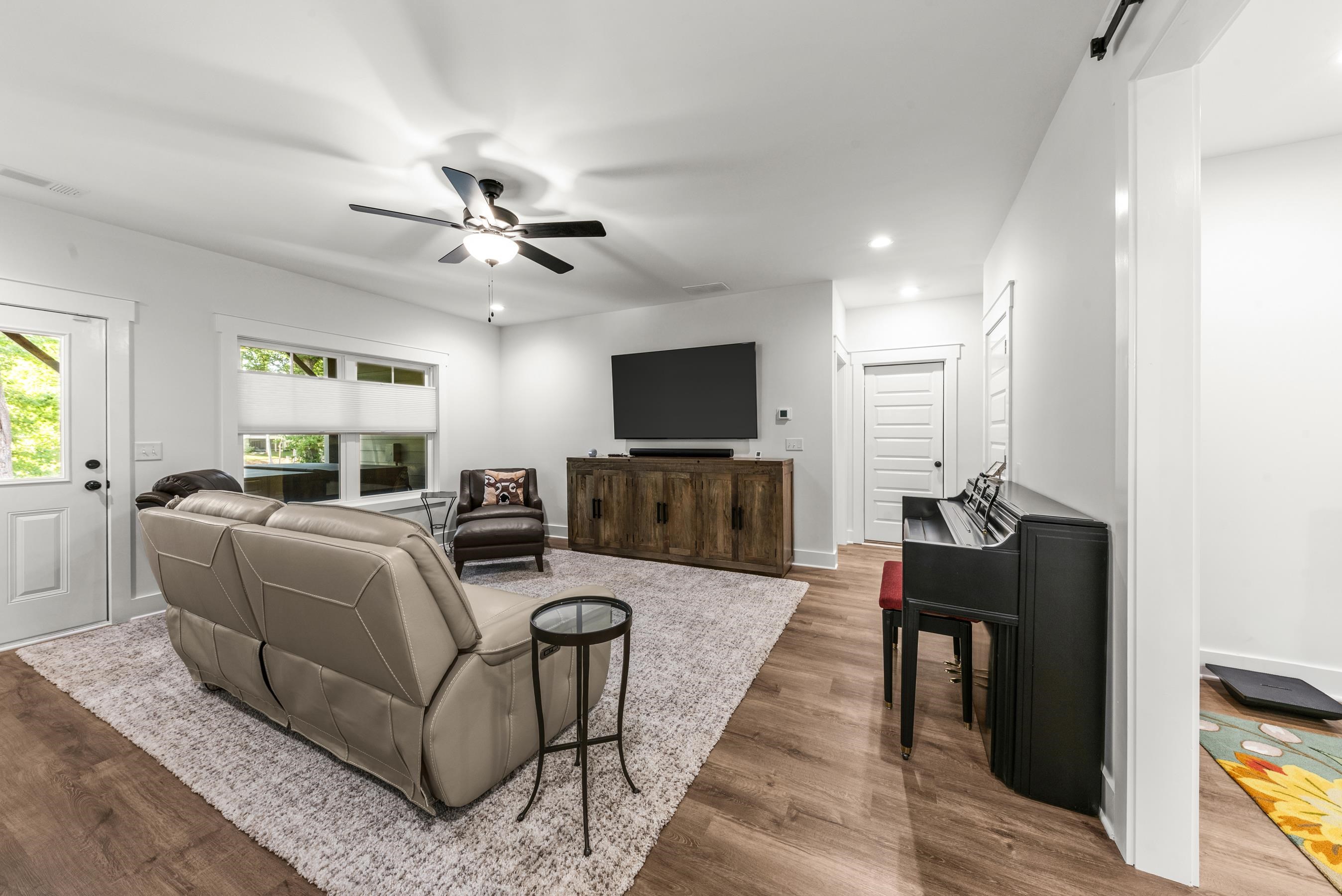 1100 HIDDEN HILLS CIRCLE