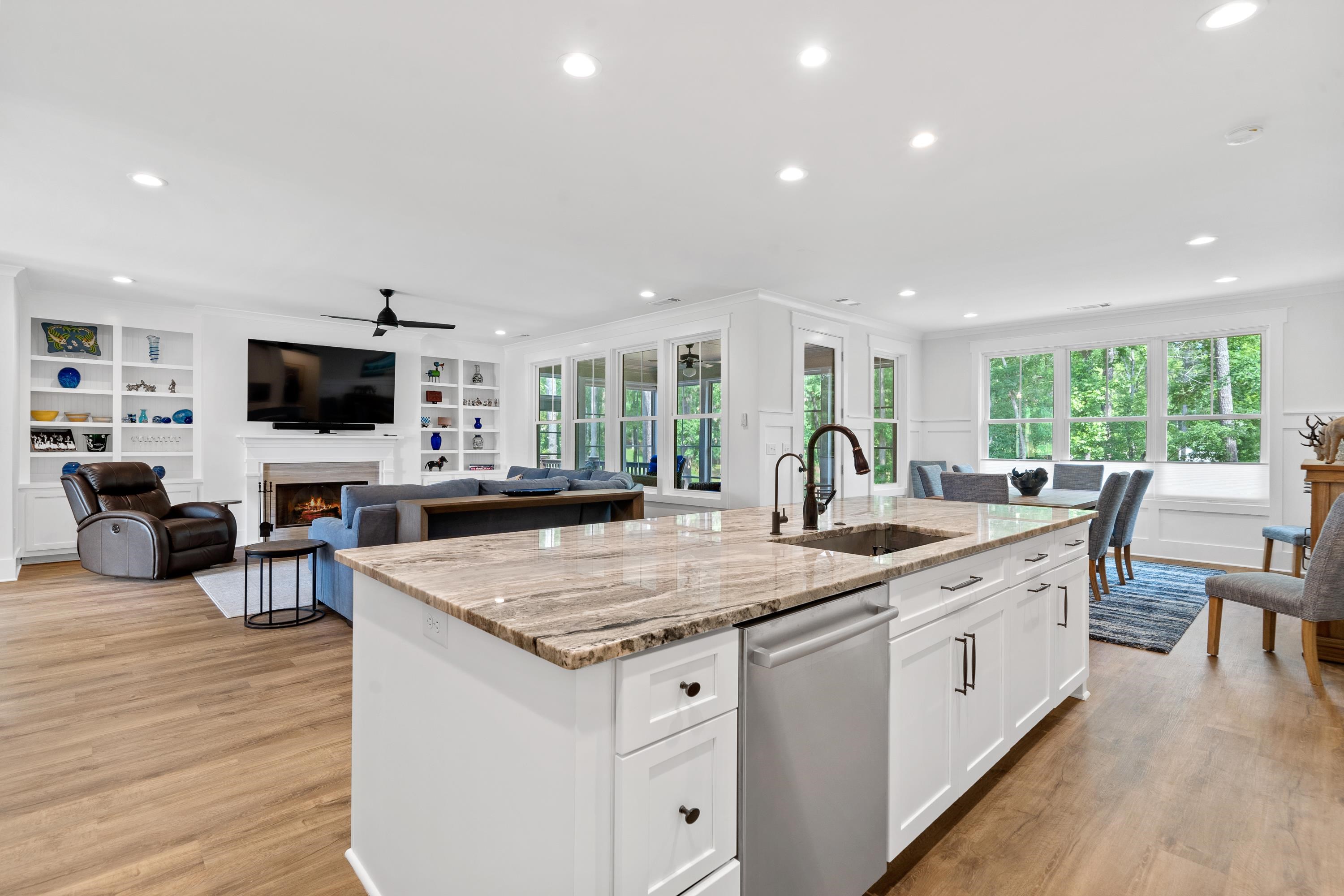 1100 HIDDEN HILLS CIRCLE