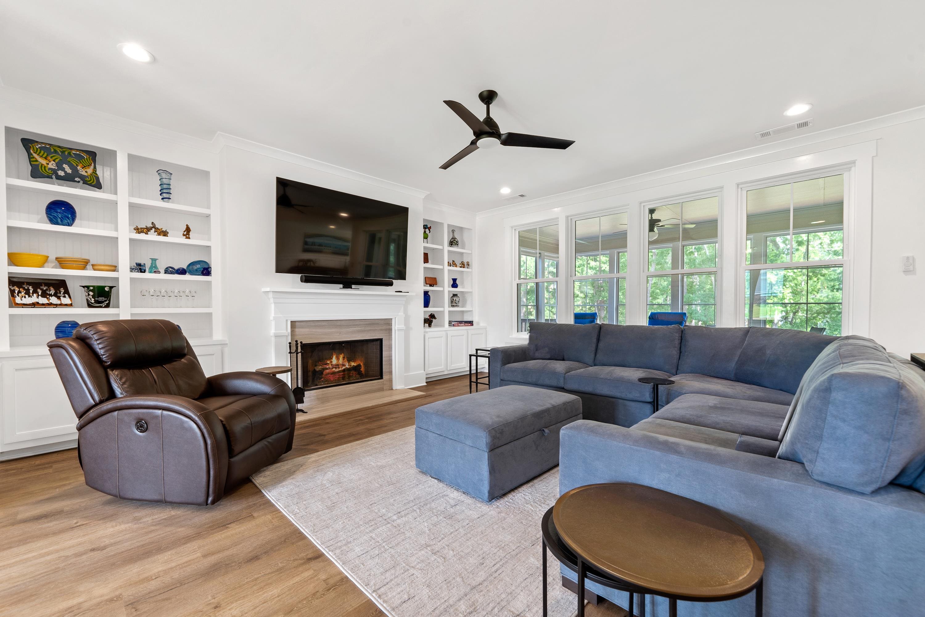 1100 HIDDEN HILLS CIRCLE