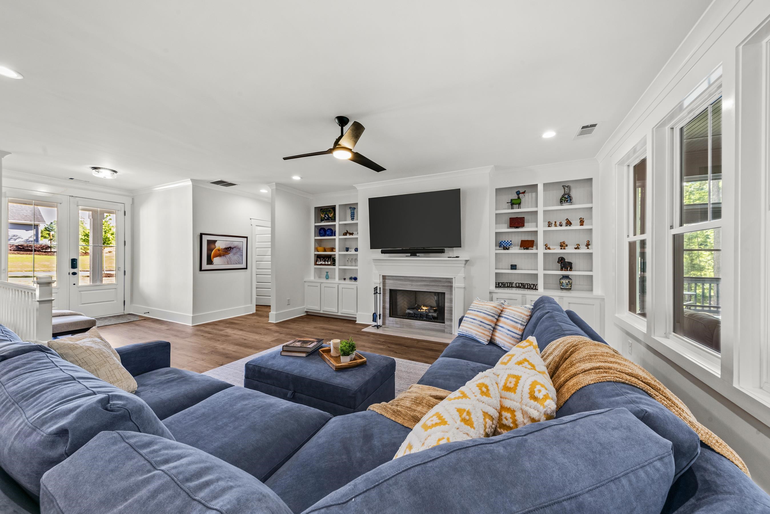 1100 HIDDEN HILLS CIRCLE