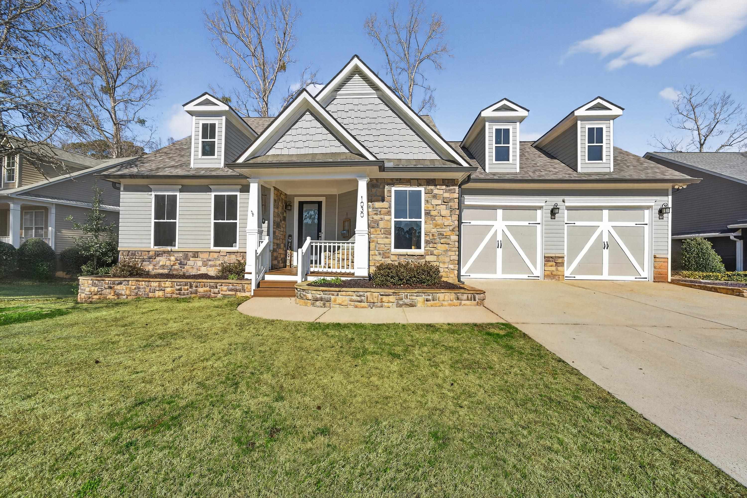 1030 MIRA VISTA COVE