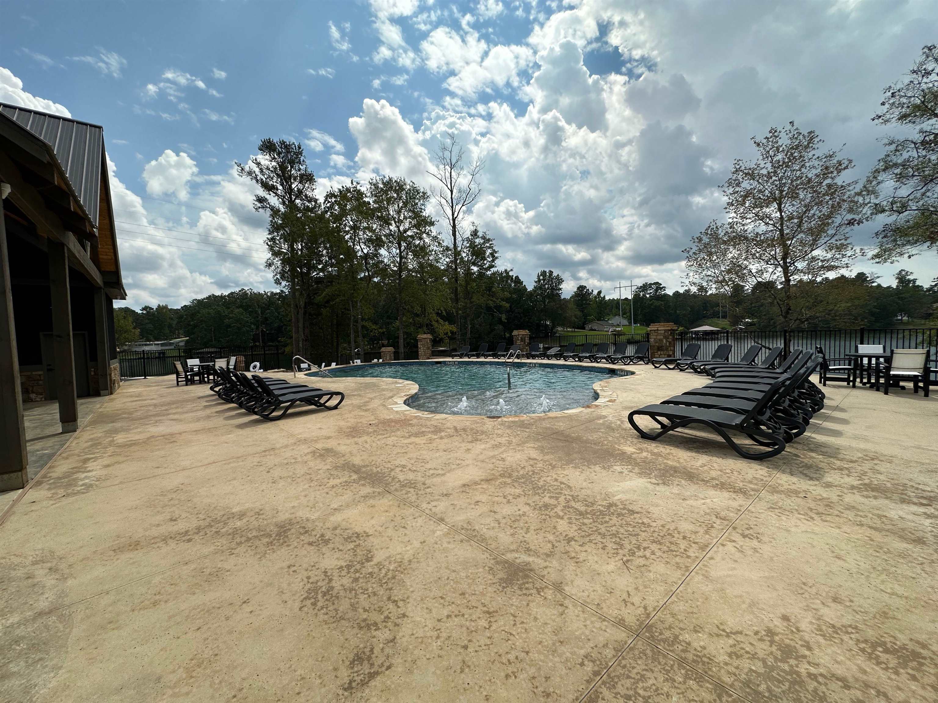 302 WIND ROCK RIDGE # 63