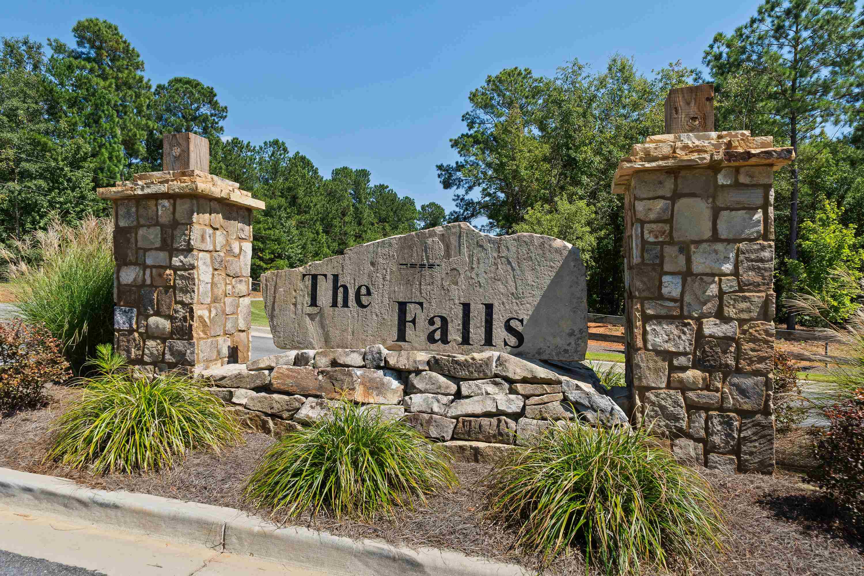 302 WIND ROCK RIDGE # 63