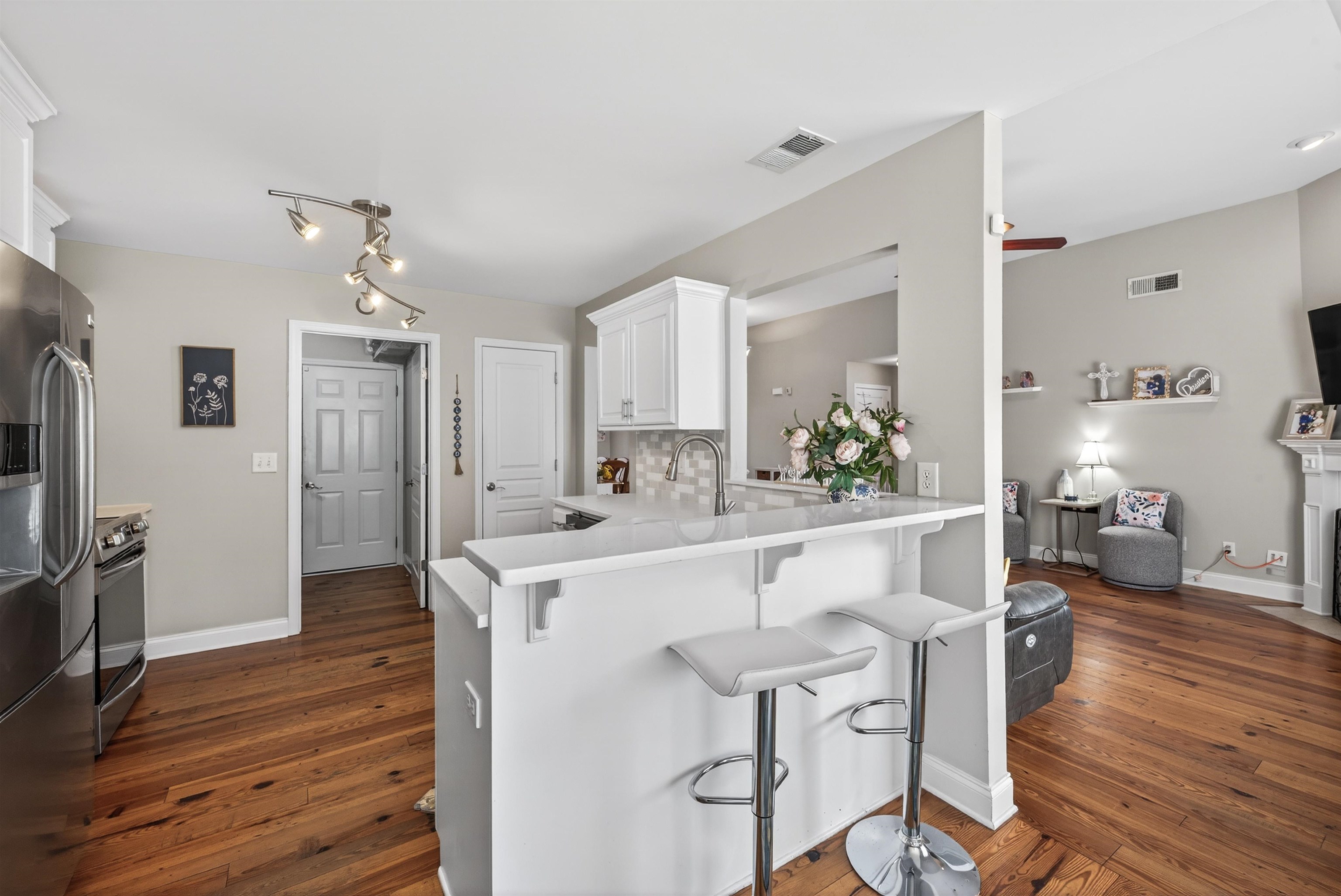 1111 WHISPERING LAKES DRIVE