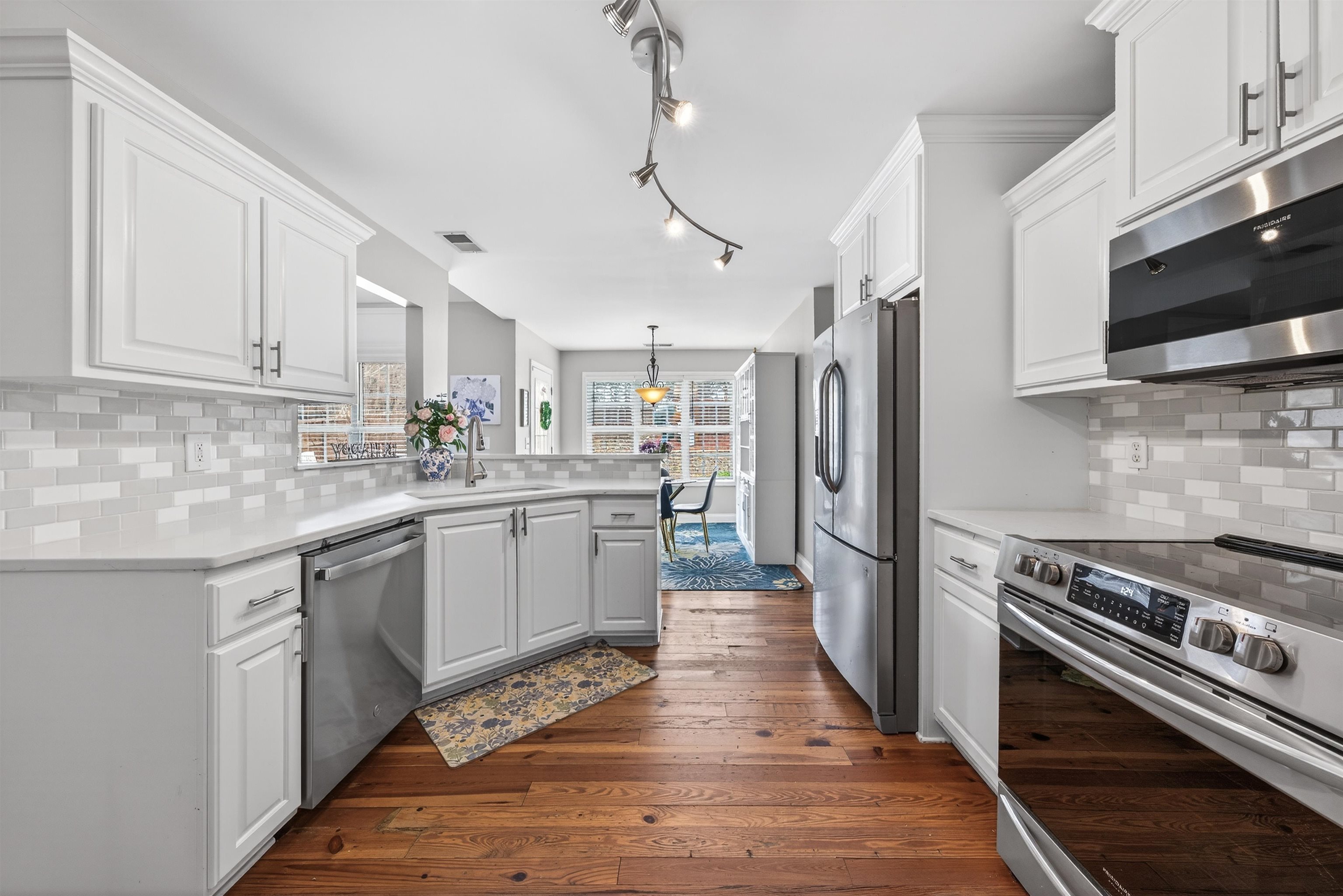 1111 WHISPERING LAKES DRIVE