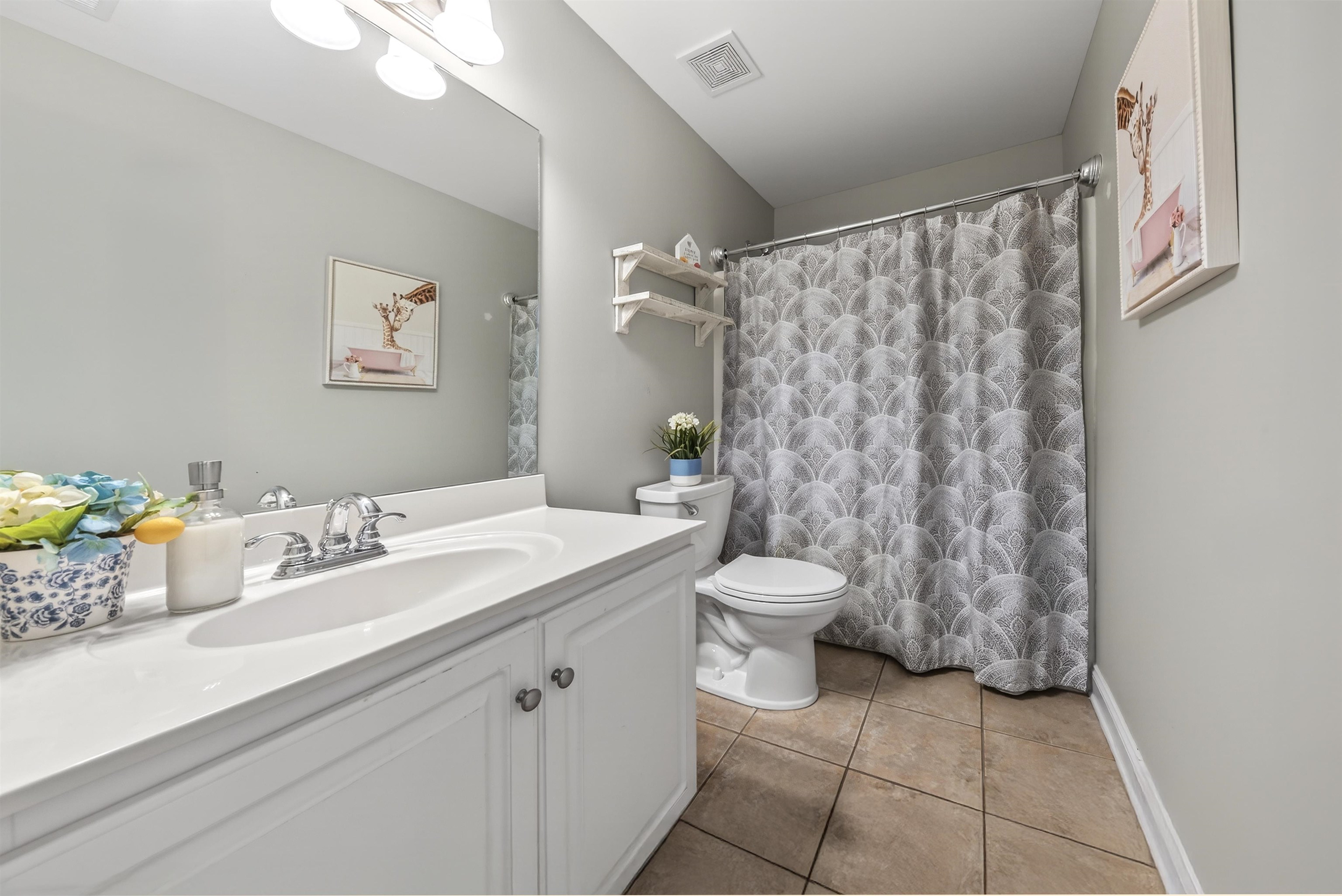 1111 WHISPERING LAKES DRIVE