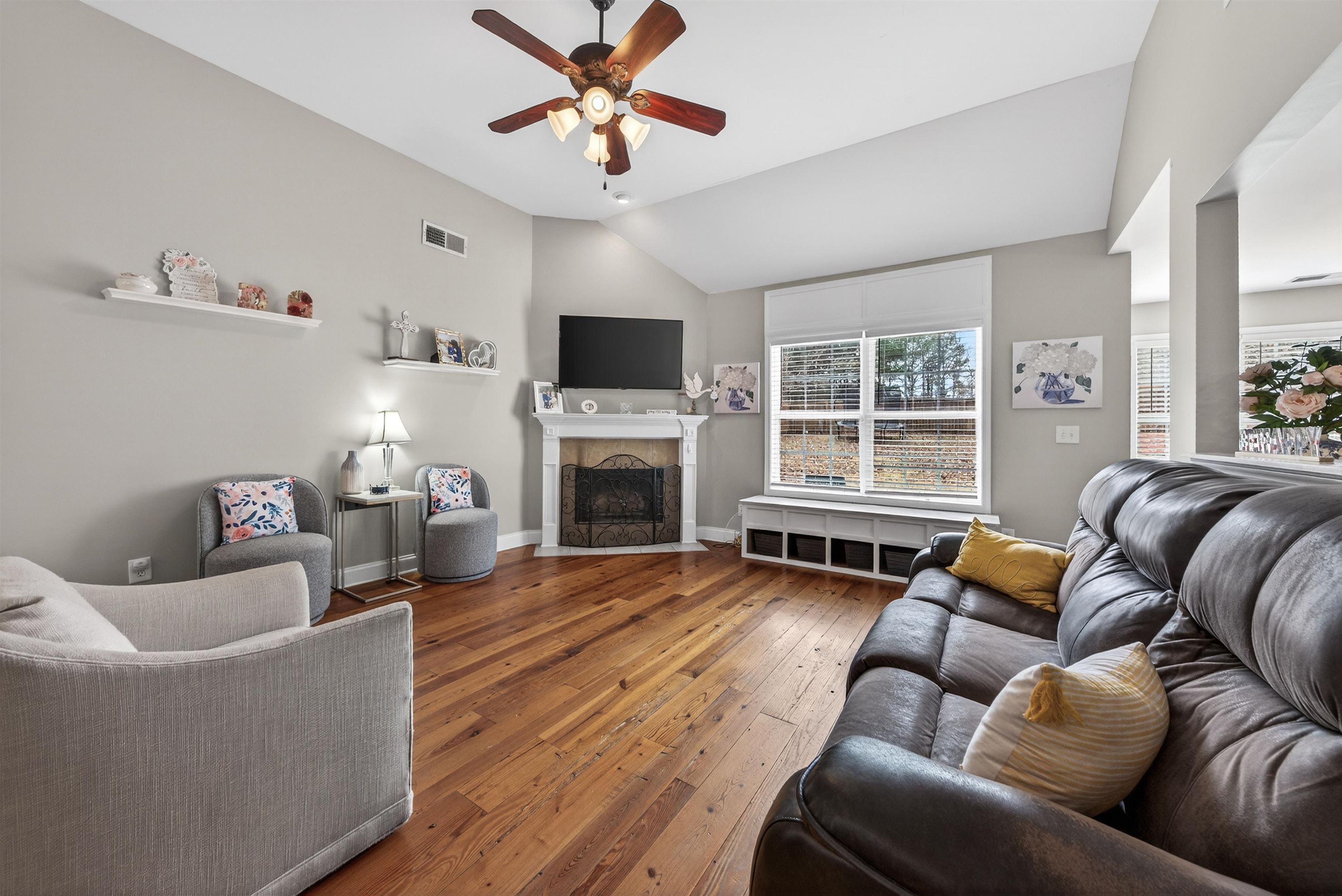 1111 WHISPERING LAKES DRIVE