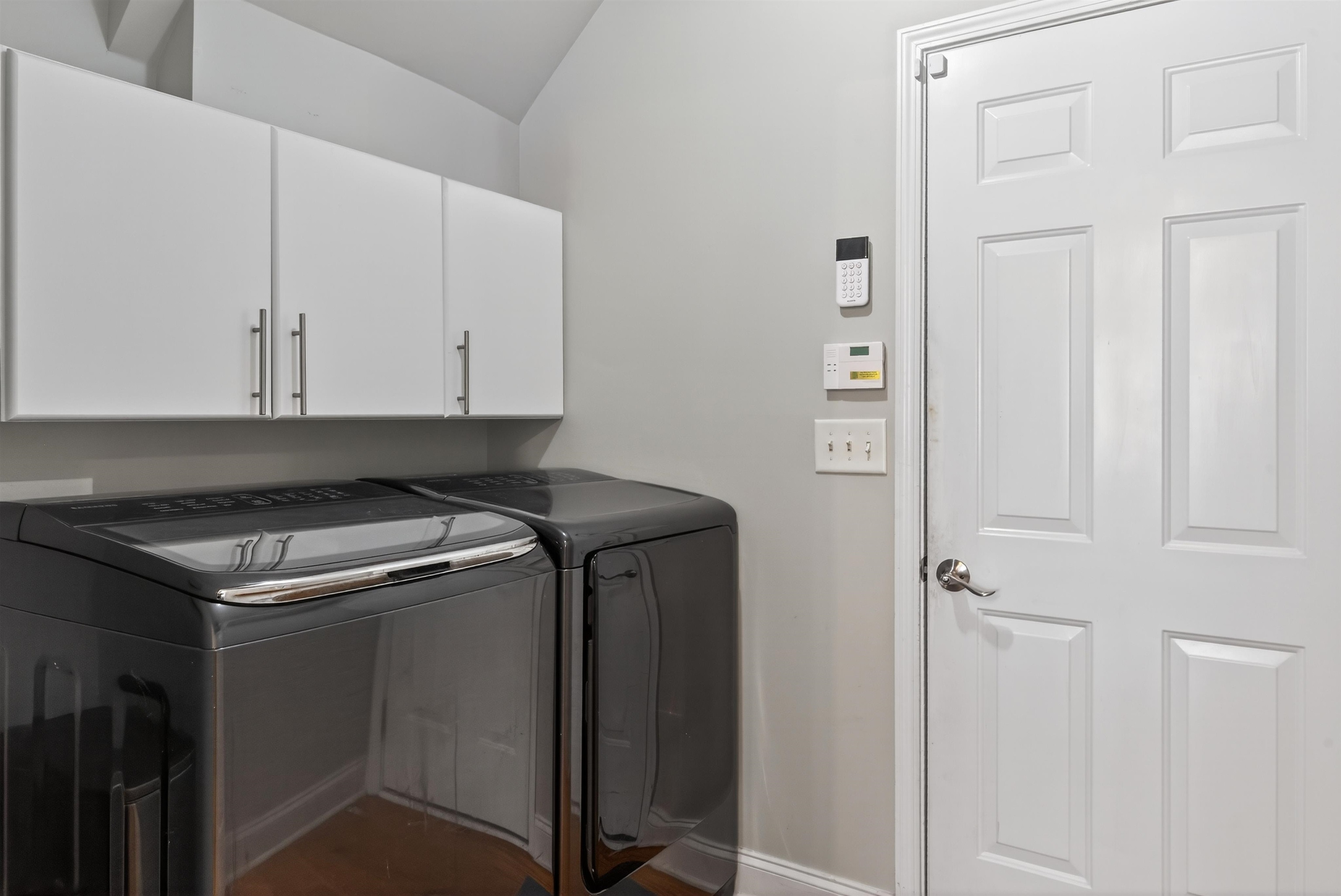 1111 WHISPERING LAKES DRIVE