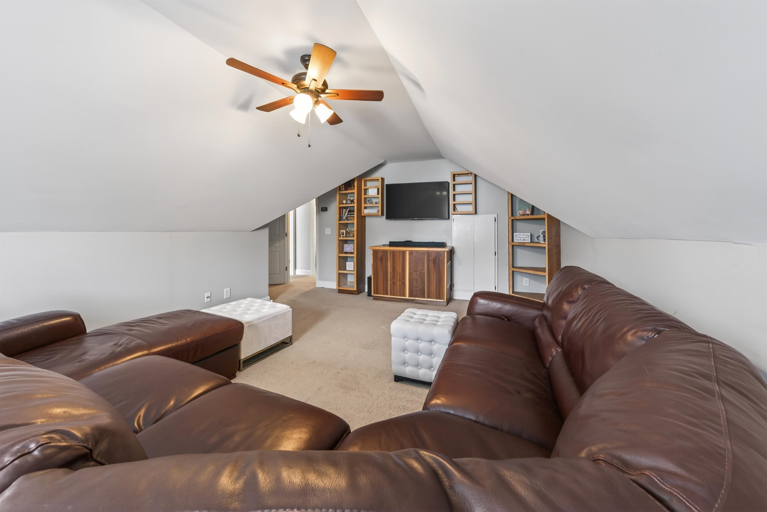 1111 WHISPERING LAKES DRIVE