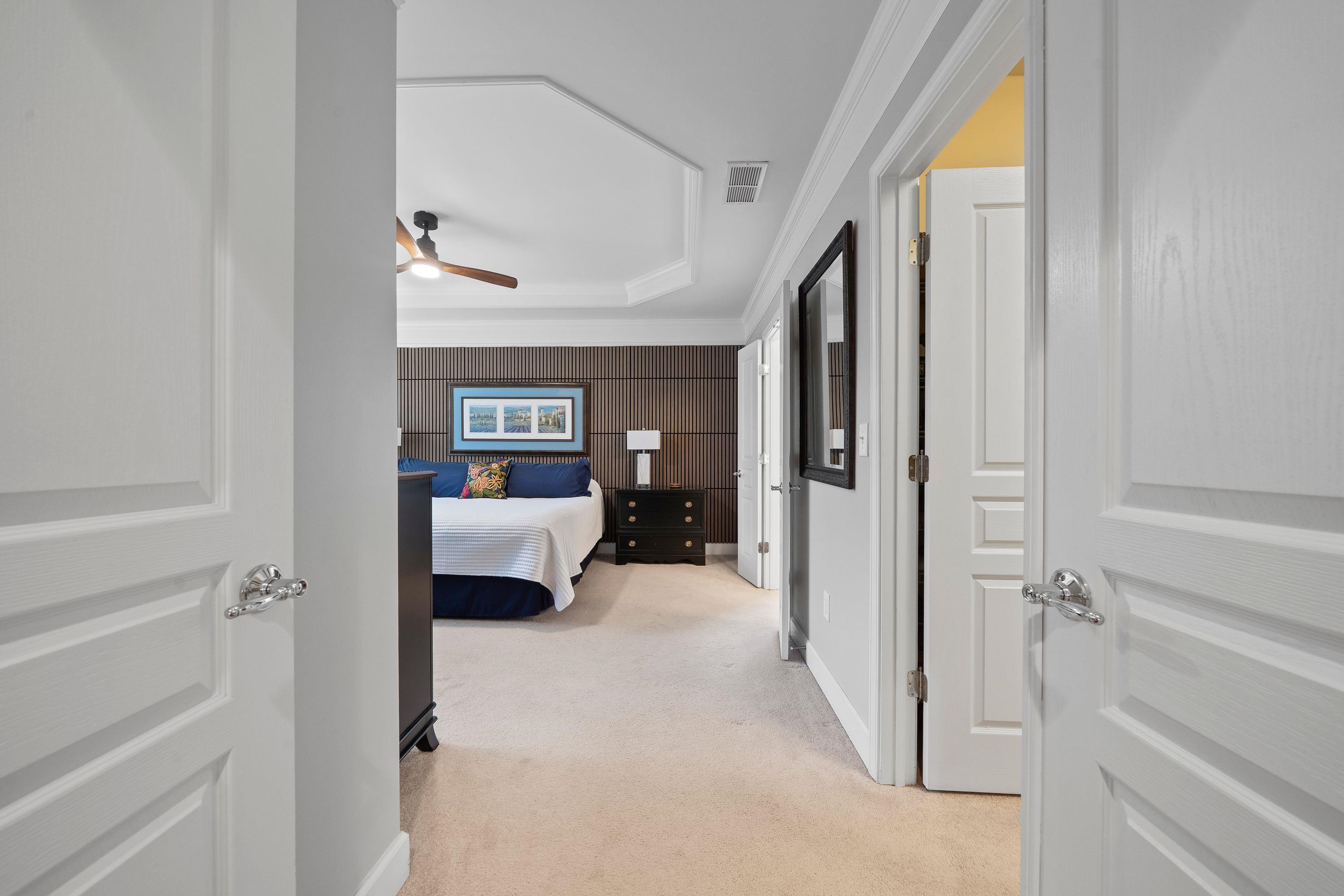 1011 CREEKWOOD PLACE