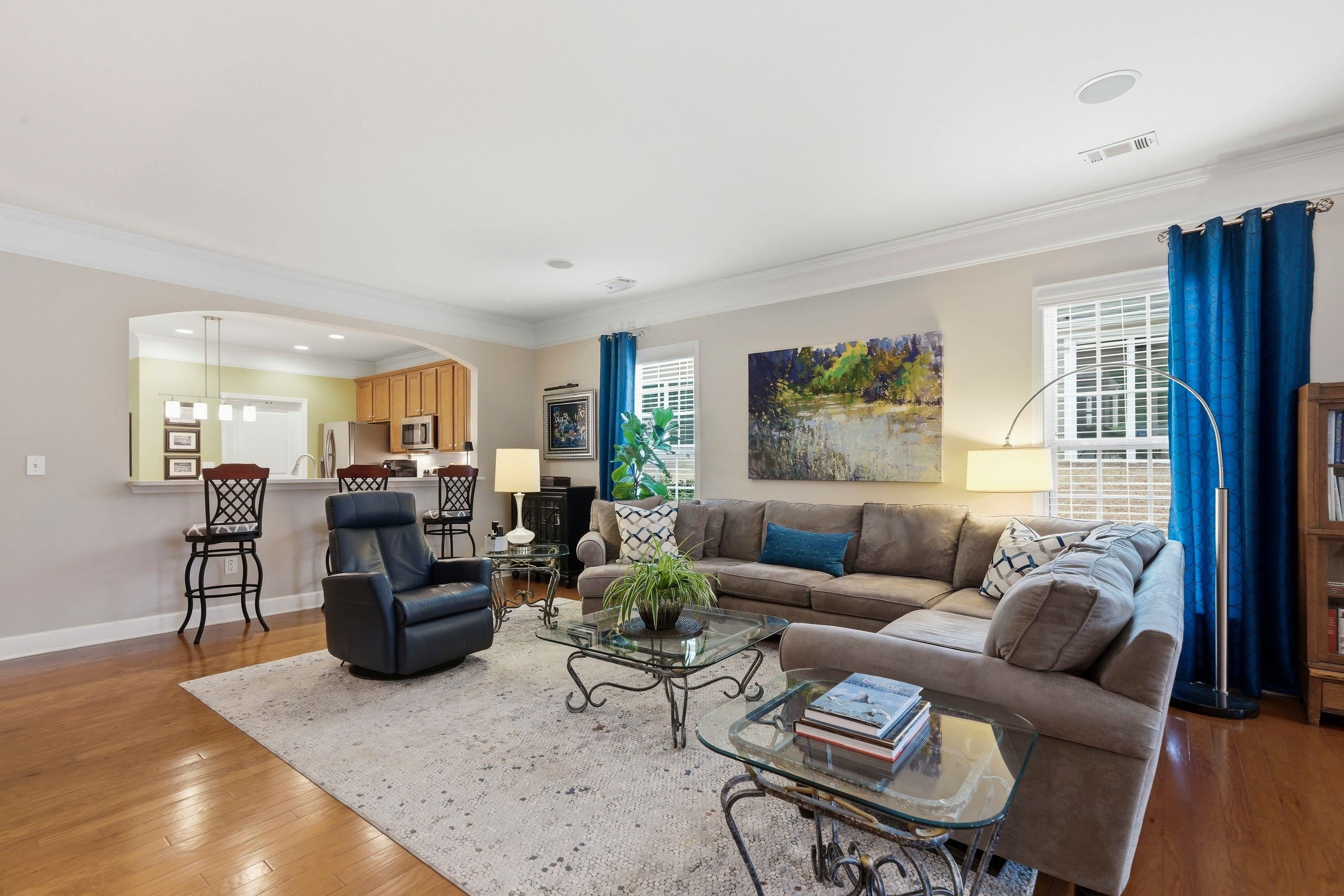 1011 CREEKWOOD PLACE