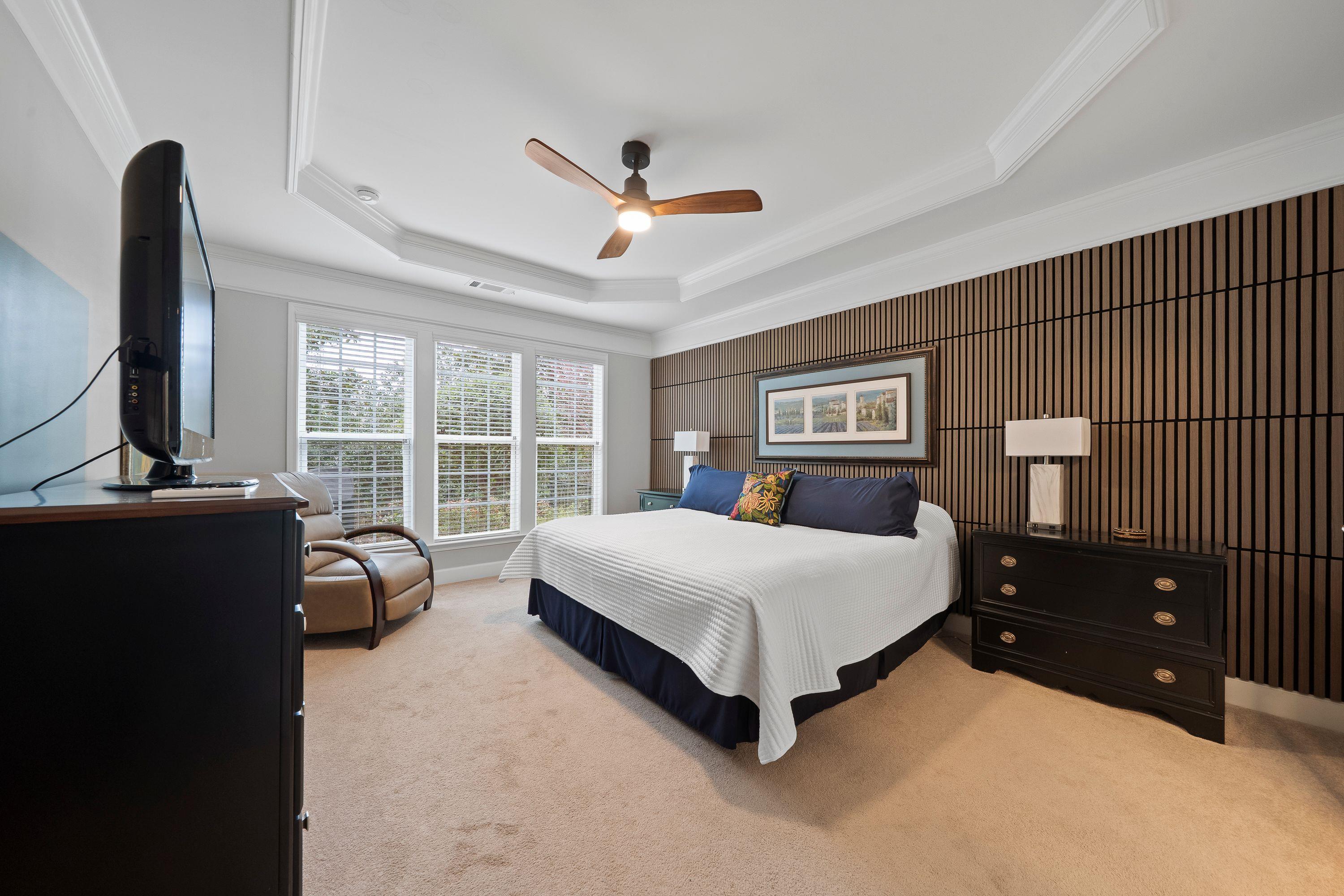 1011 CREEKWOOD PLACE