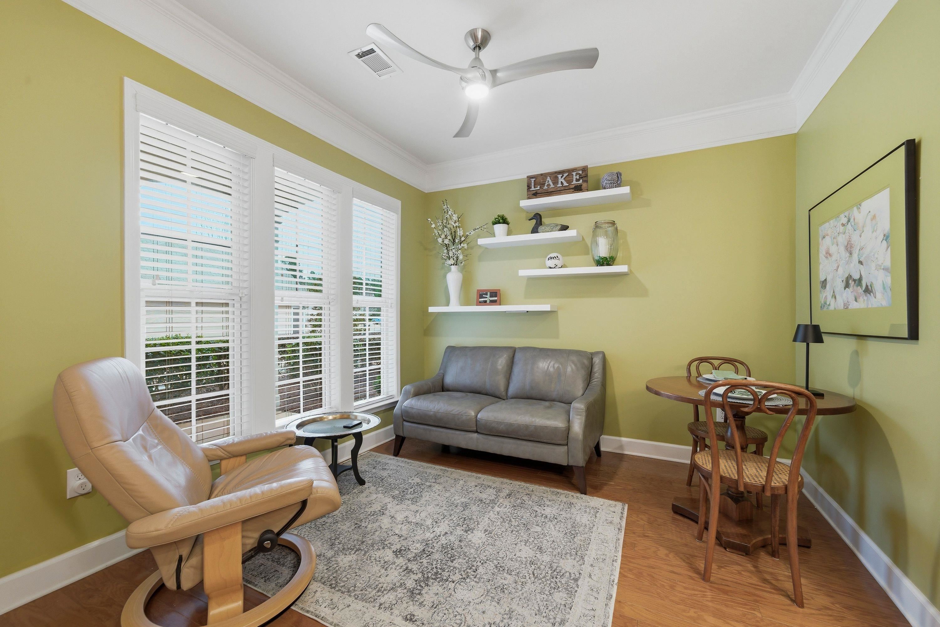 1011 CREEKWOOD PLACE