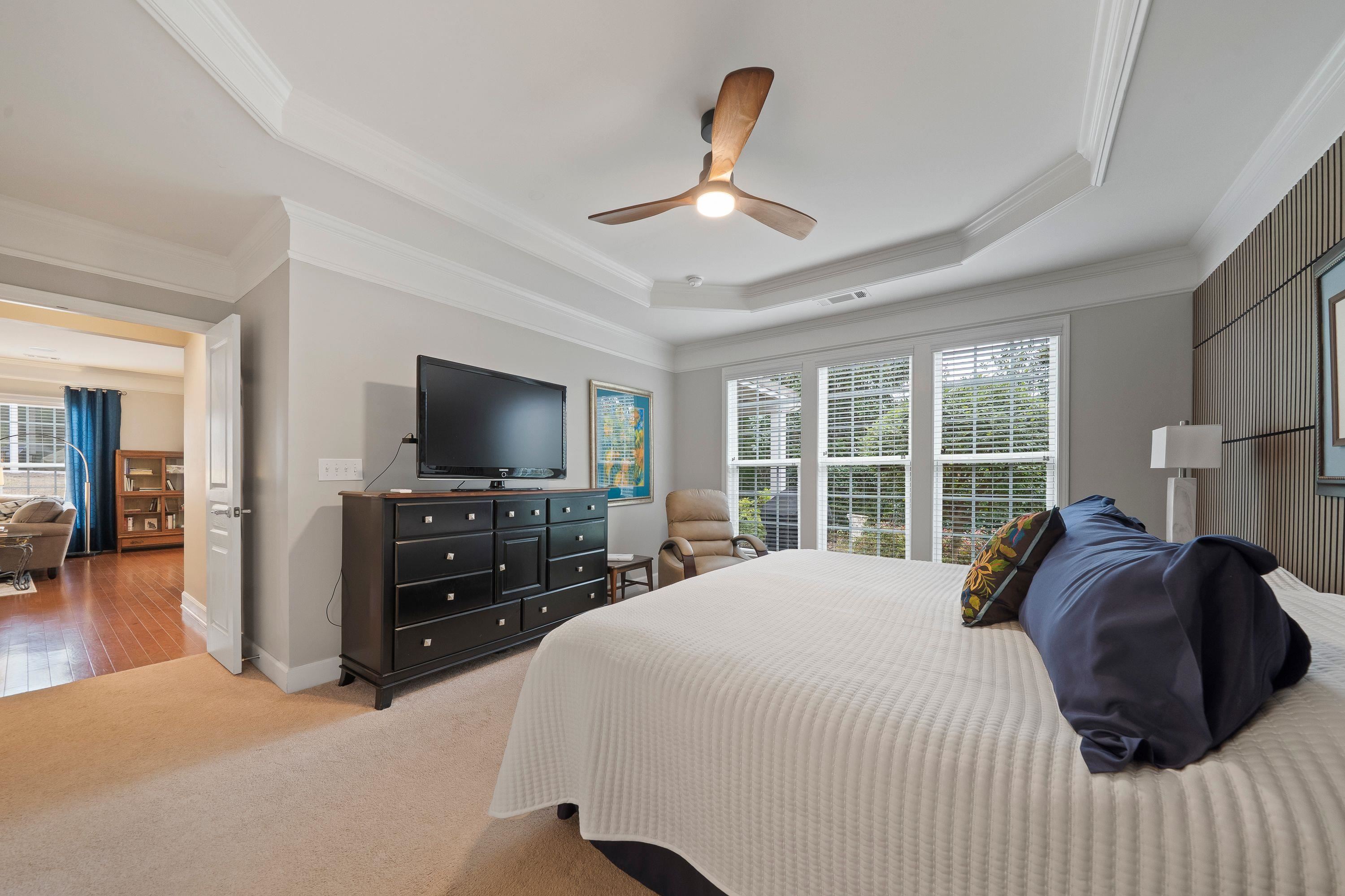 1011 CREEKWOOD PLACE