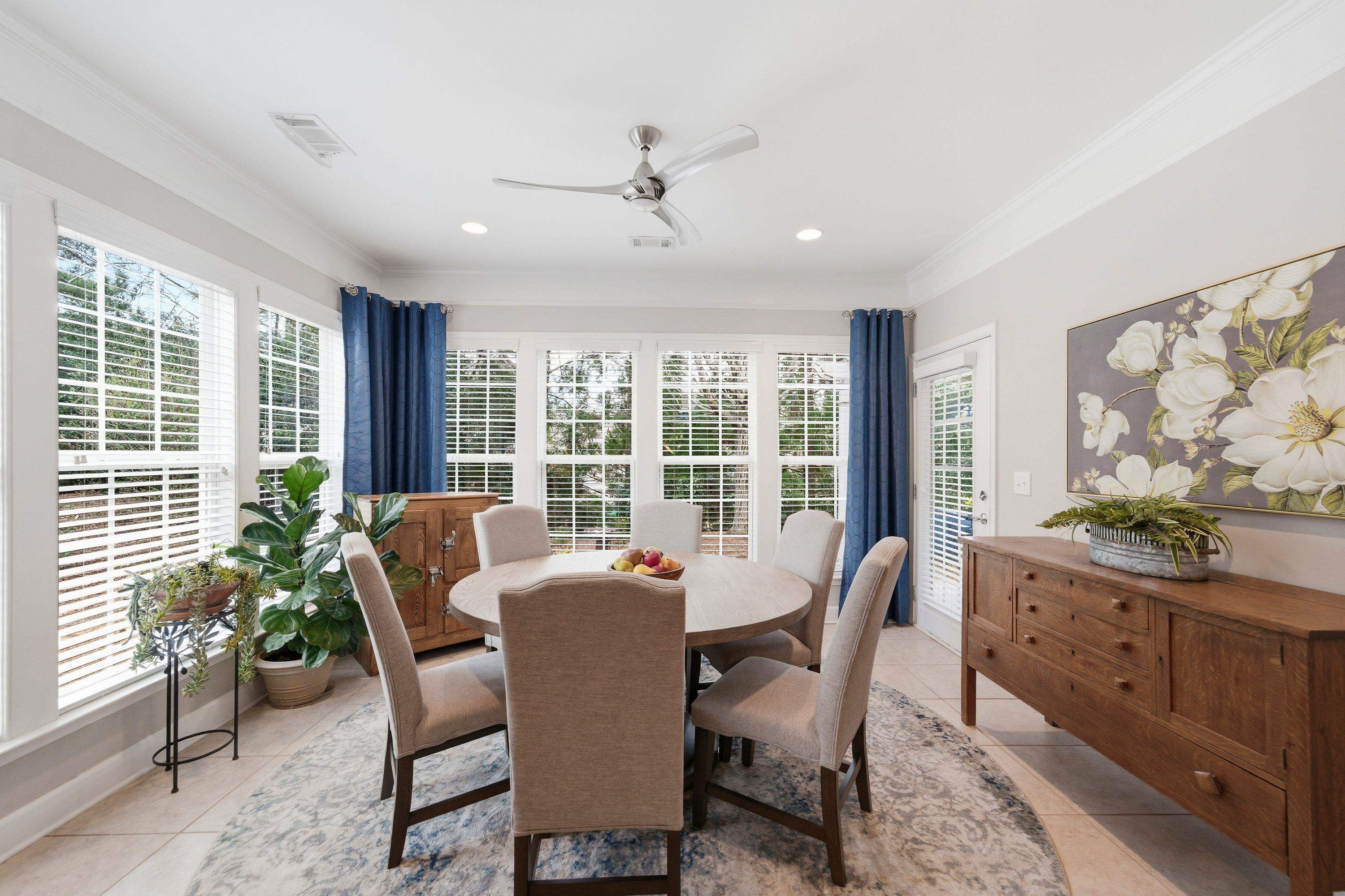 1011 CREEKWOOD PLACE