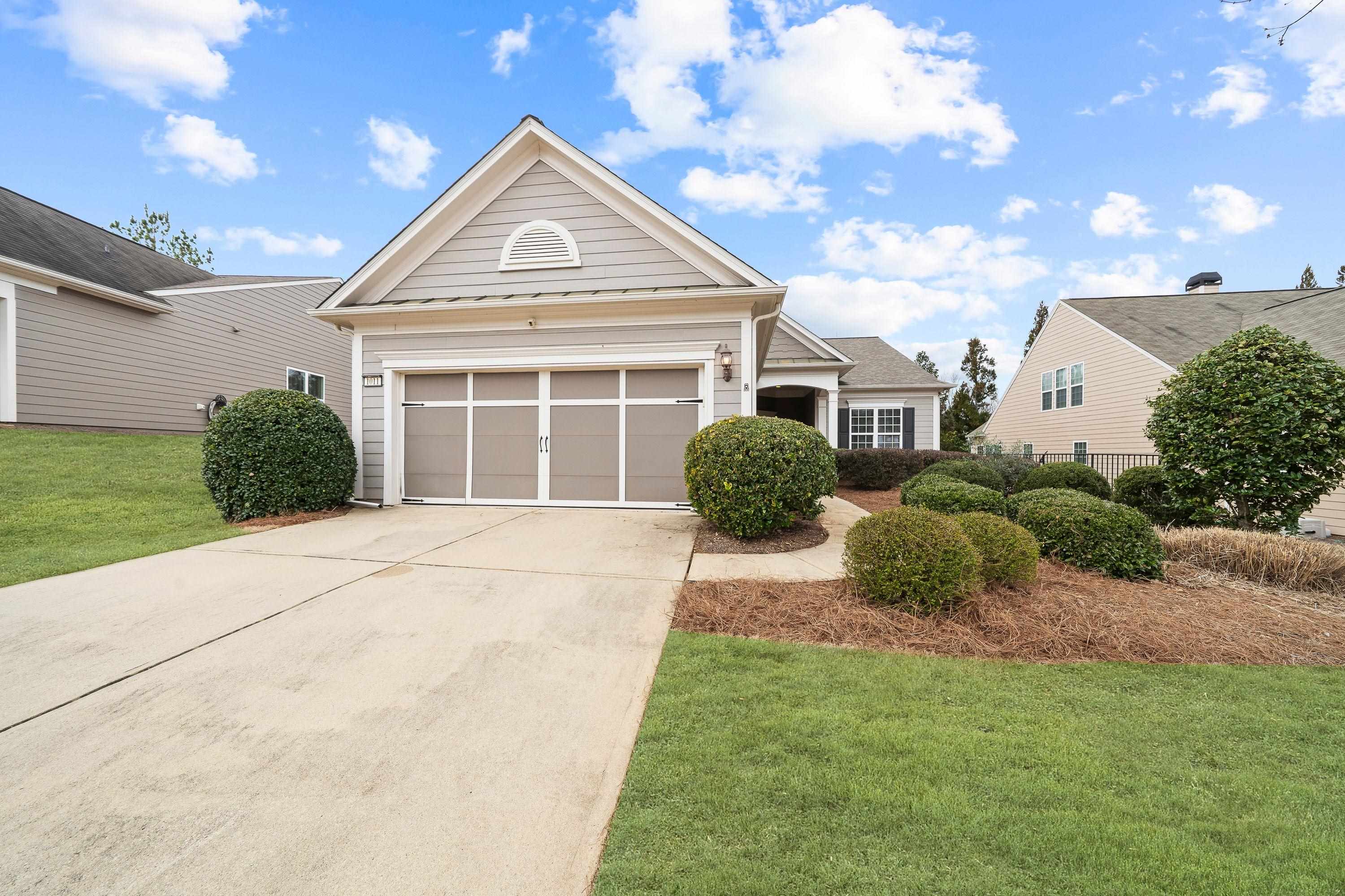 1011 CREEKWOOD PLACE