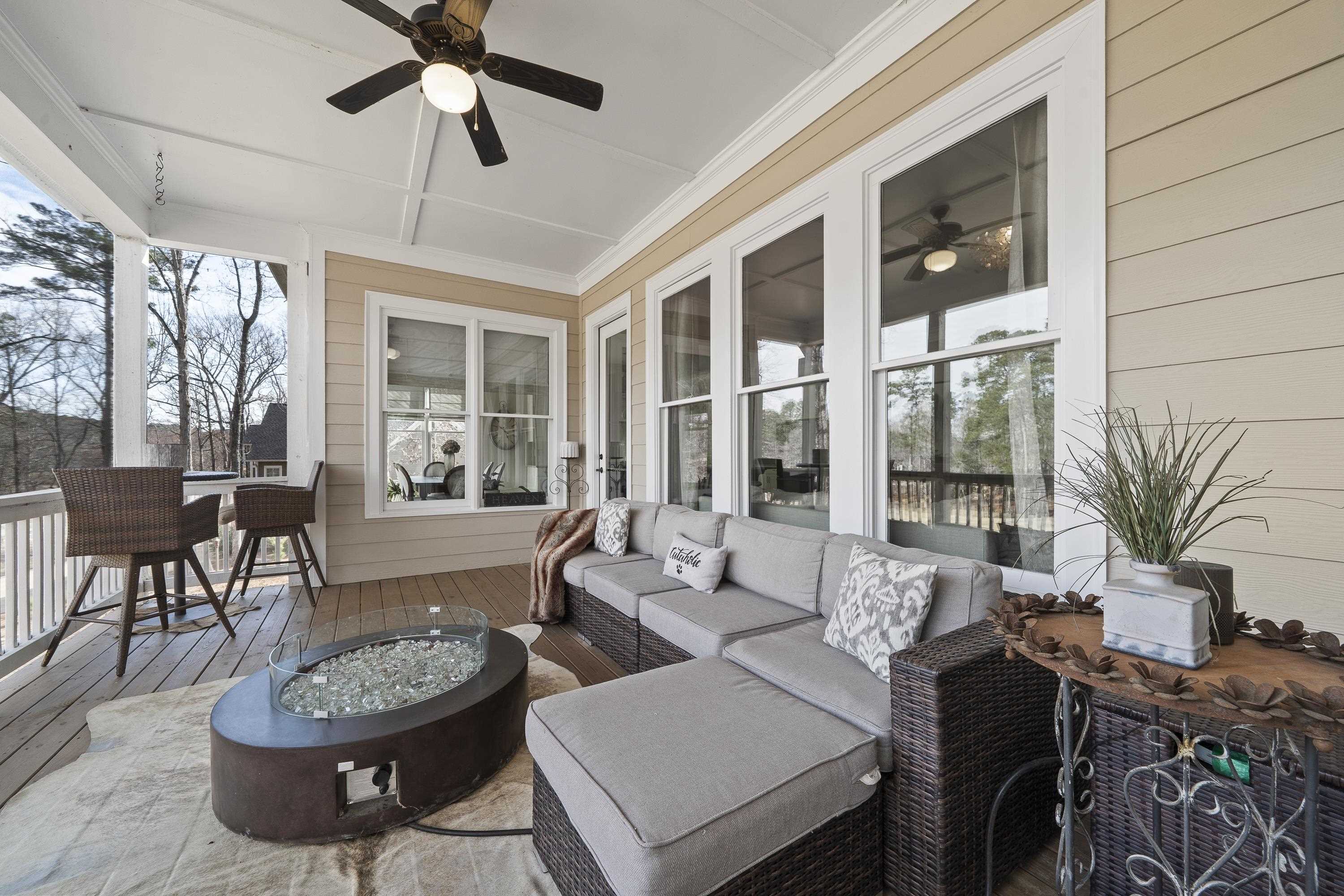 1020 TURNBERRY CIRCLE