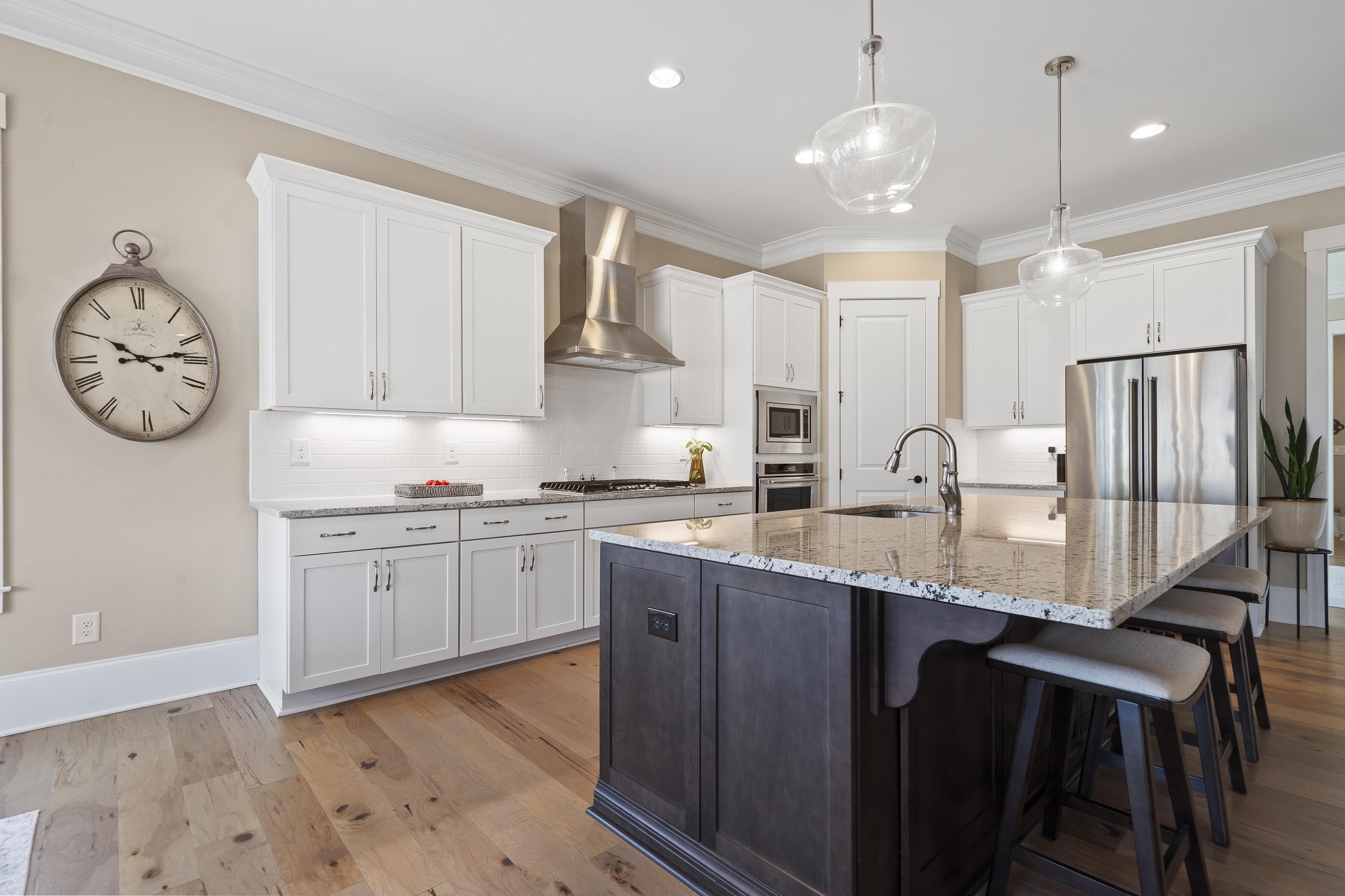 1020 TURNBERRY CIRCLE