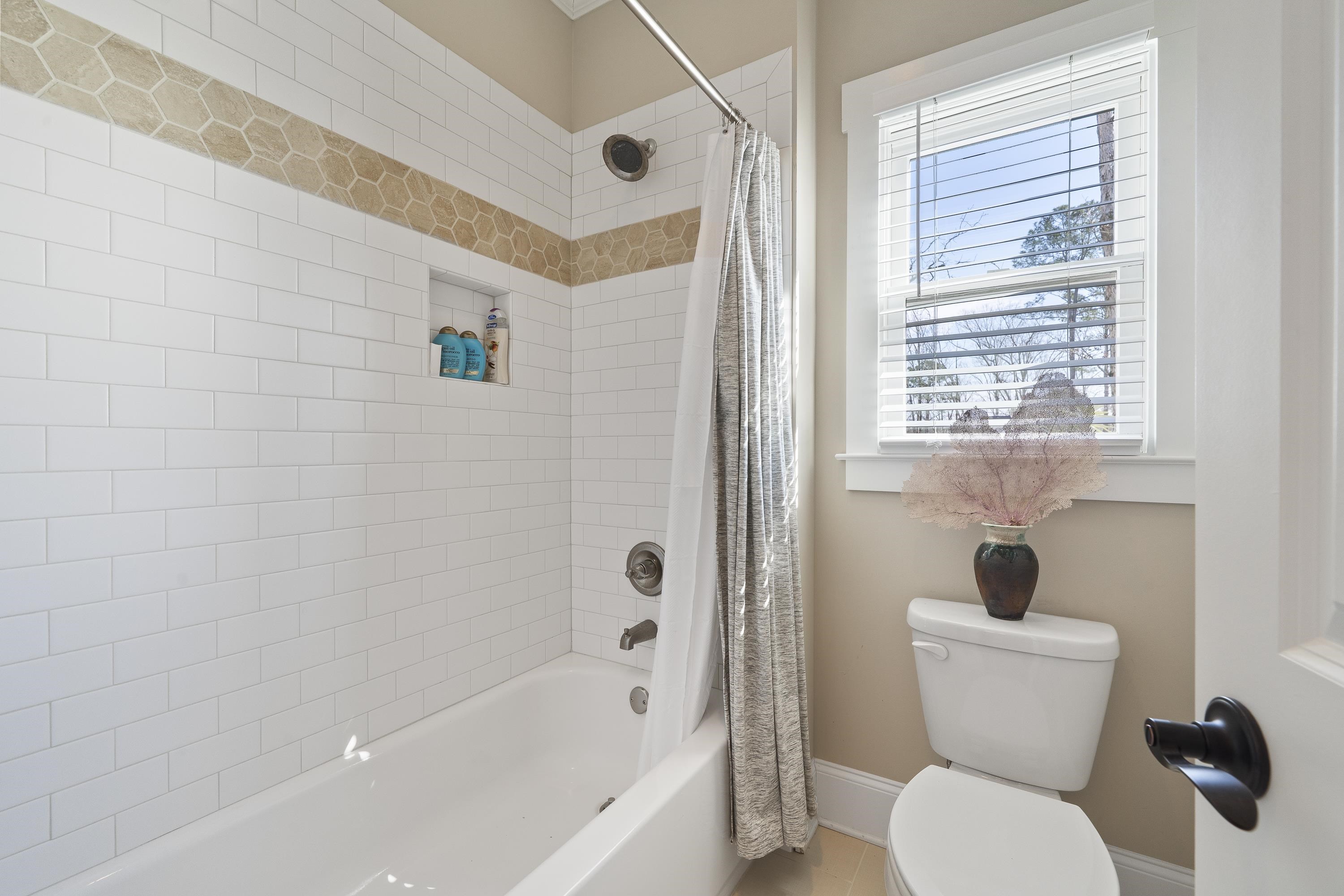 1020 TURNBERRY CIRCLE