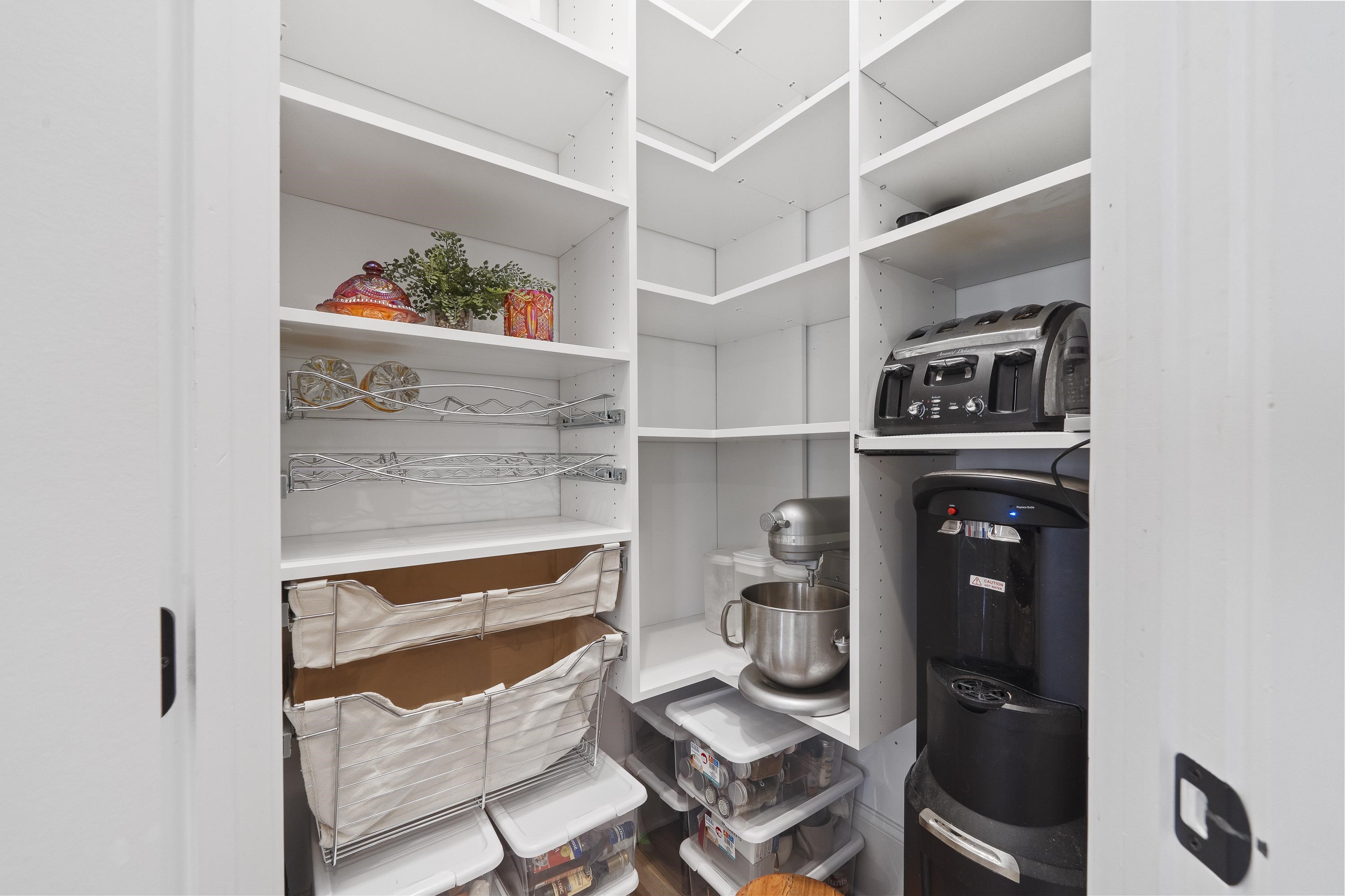 1020 TURNBERRY CIRCLE