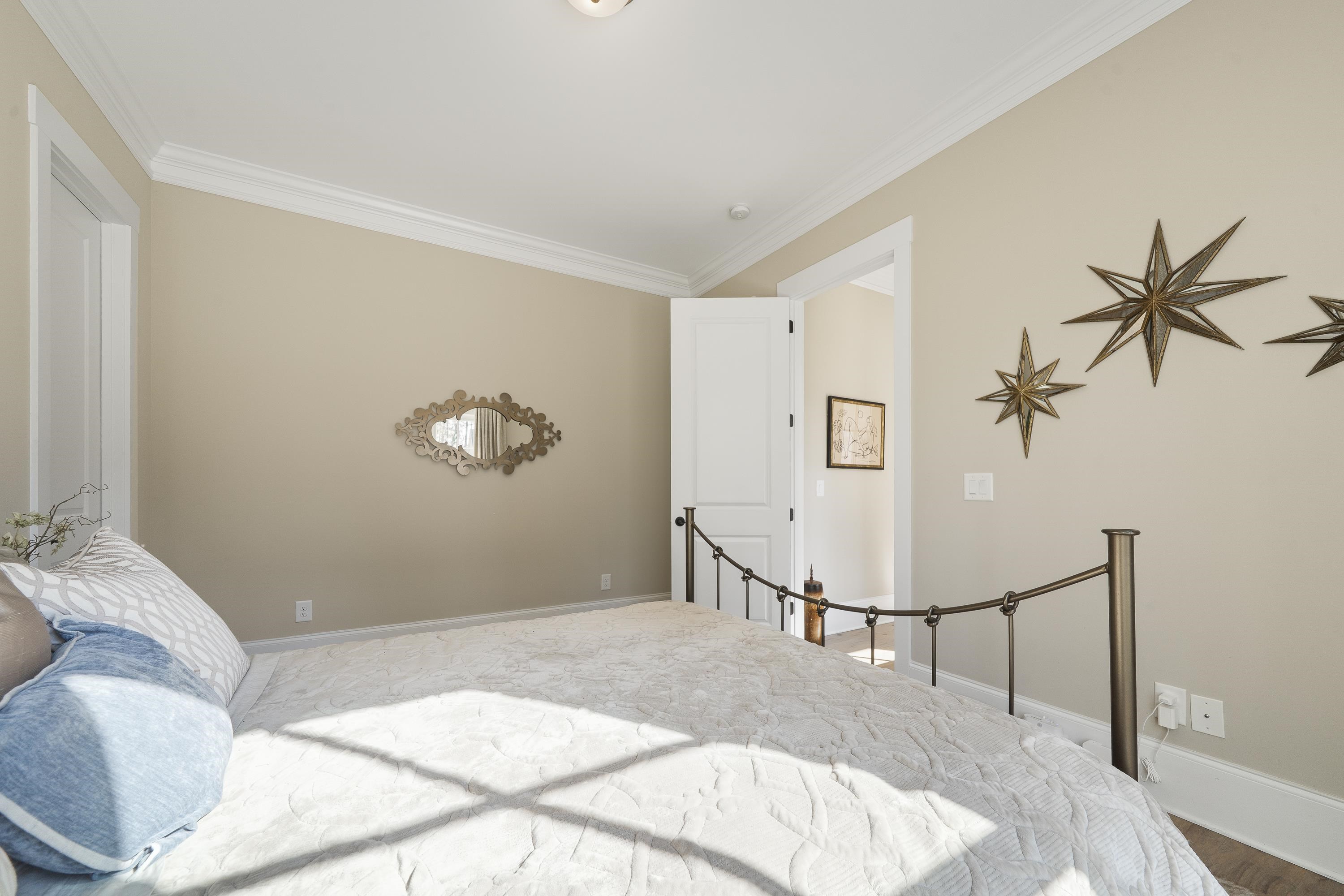 1020 TURNBERRY CIRCLE