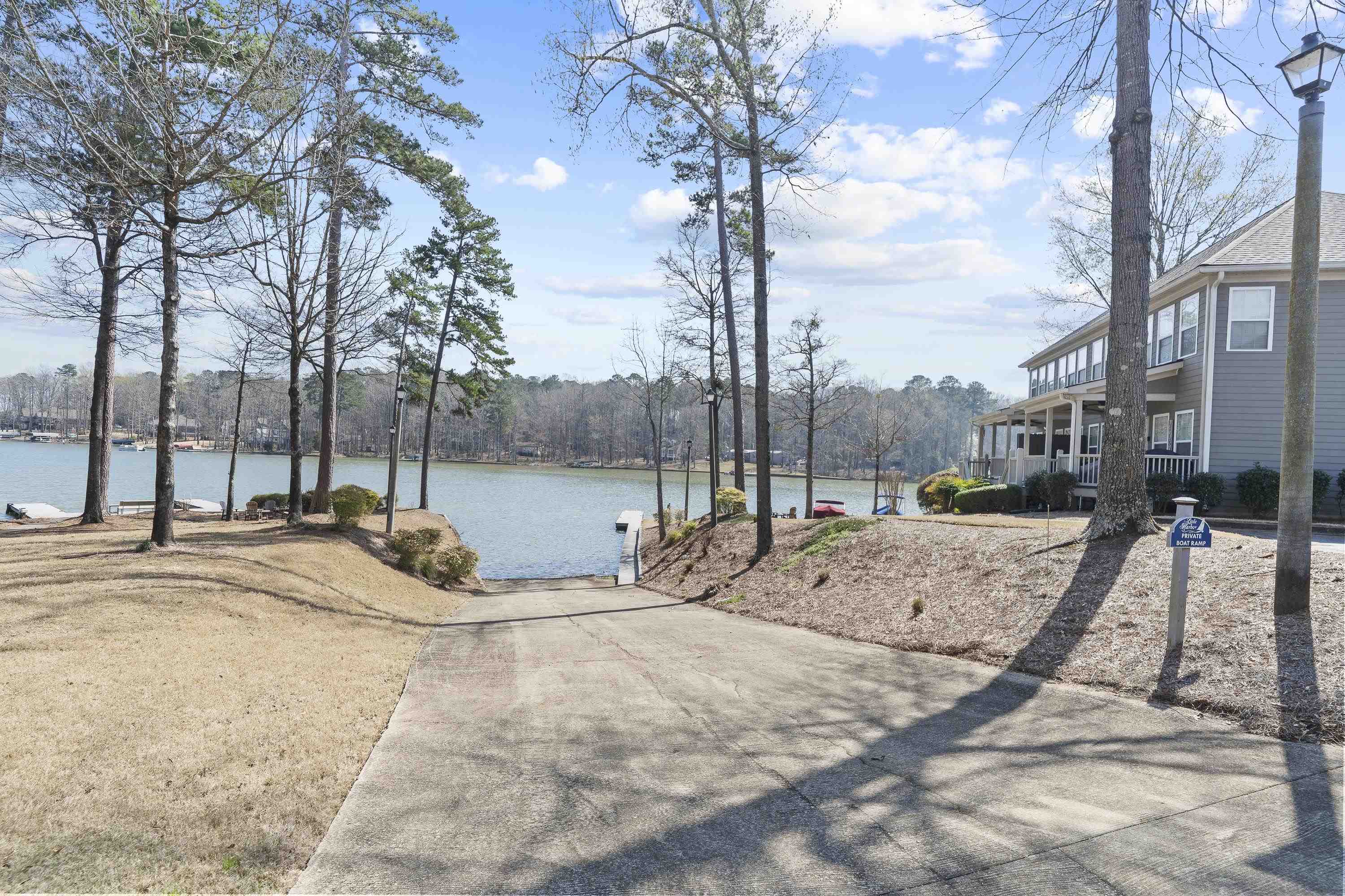 301 PORT LAZ LANE