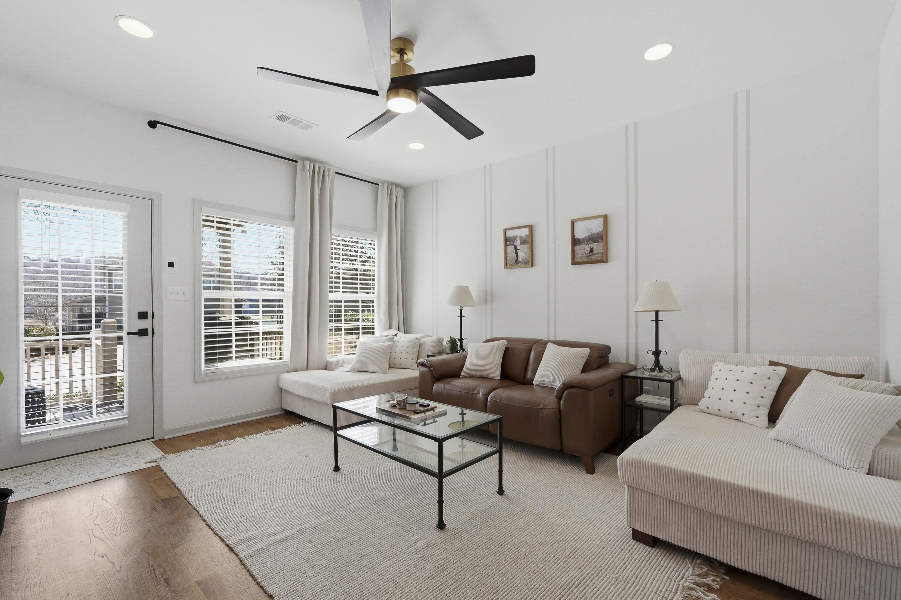 301 PORT LAZ LANE