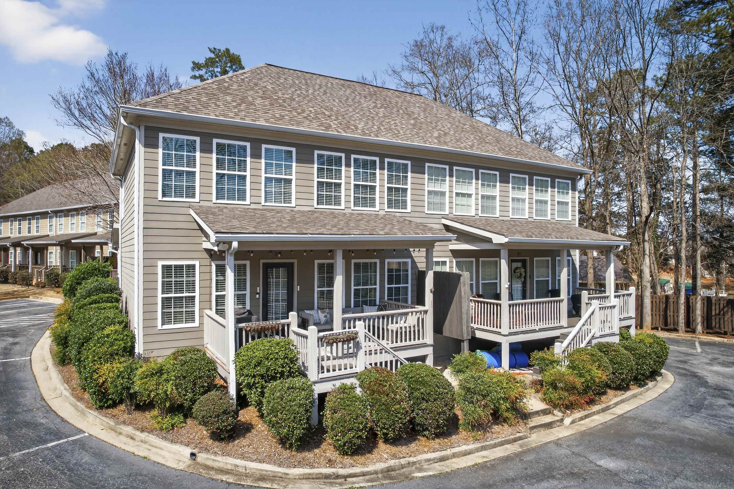 301 PORT LAZ LANE