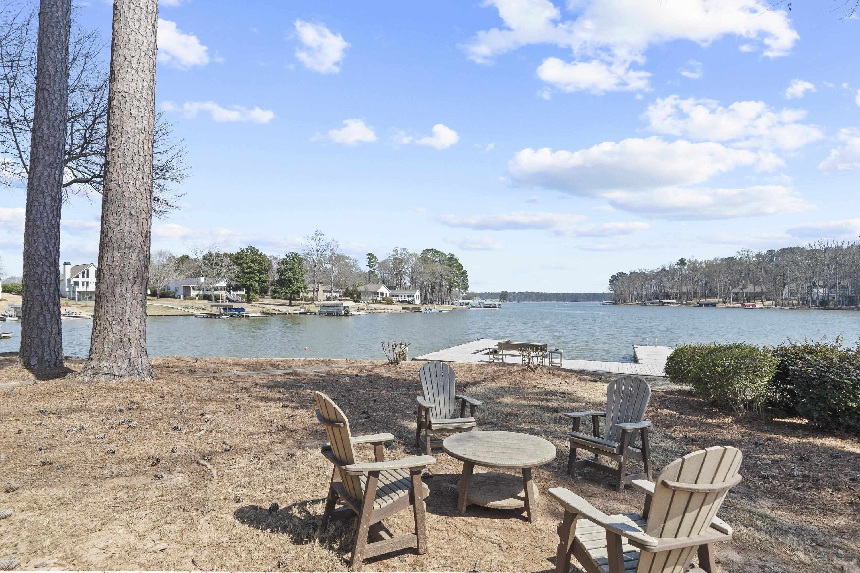 301 PORT LAZ LANE